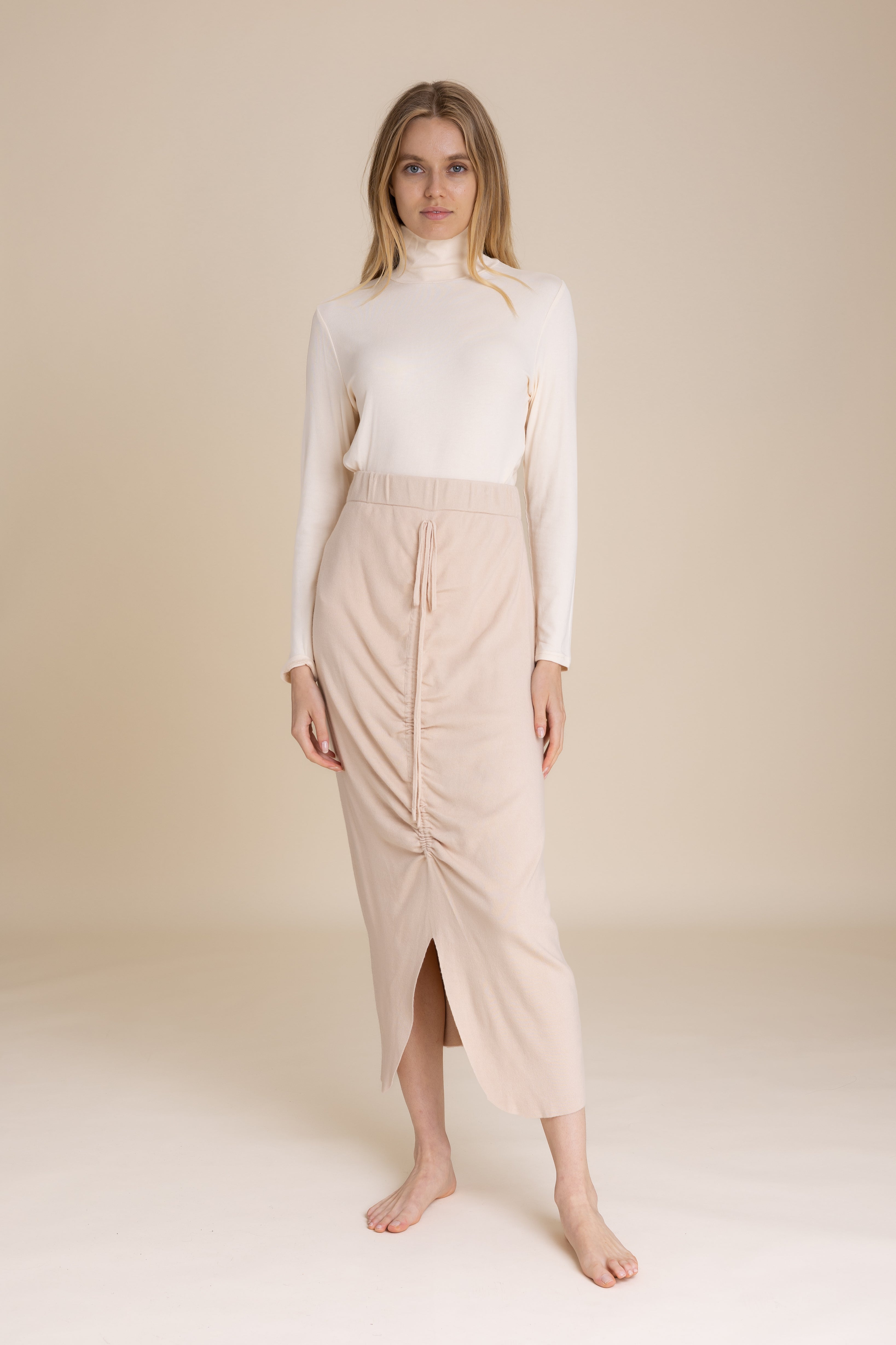 Ivory Textured Turtleneck Sweater for Women - Soft Knit Winter Pullover - Cozy Casual & Office Wear