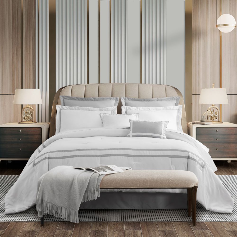 Luxury Hotel Style 8-Piece Comforter Set - Queen Size Bed in a Bag | Ultra Soft Microfiber Bedding Set with Comforter, Sheets & Pillowcases | Perfect for Master Bedroom, Guest Room & Airbnb