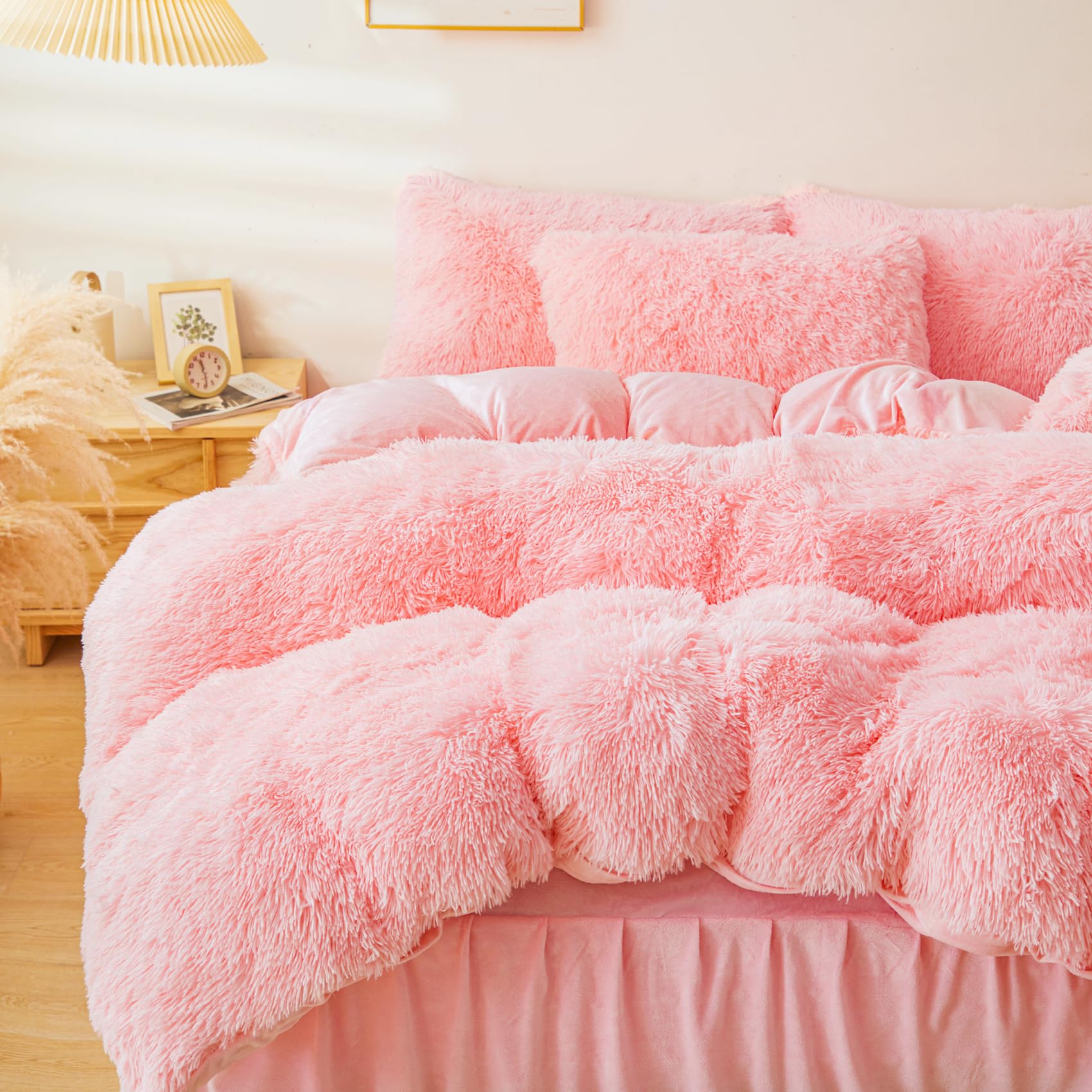 Fluffy Pink Faux Fur Comforter Cover Set - Ultra Soft Plush Bedding 3 Piece Set (1 Duvet Cover + 2 Pillowcases) for Queen Size Bed - Cozy Winter Bedroom Decor & Luxury Home Essentials
