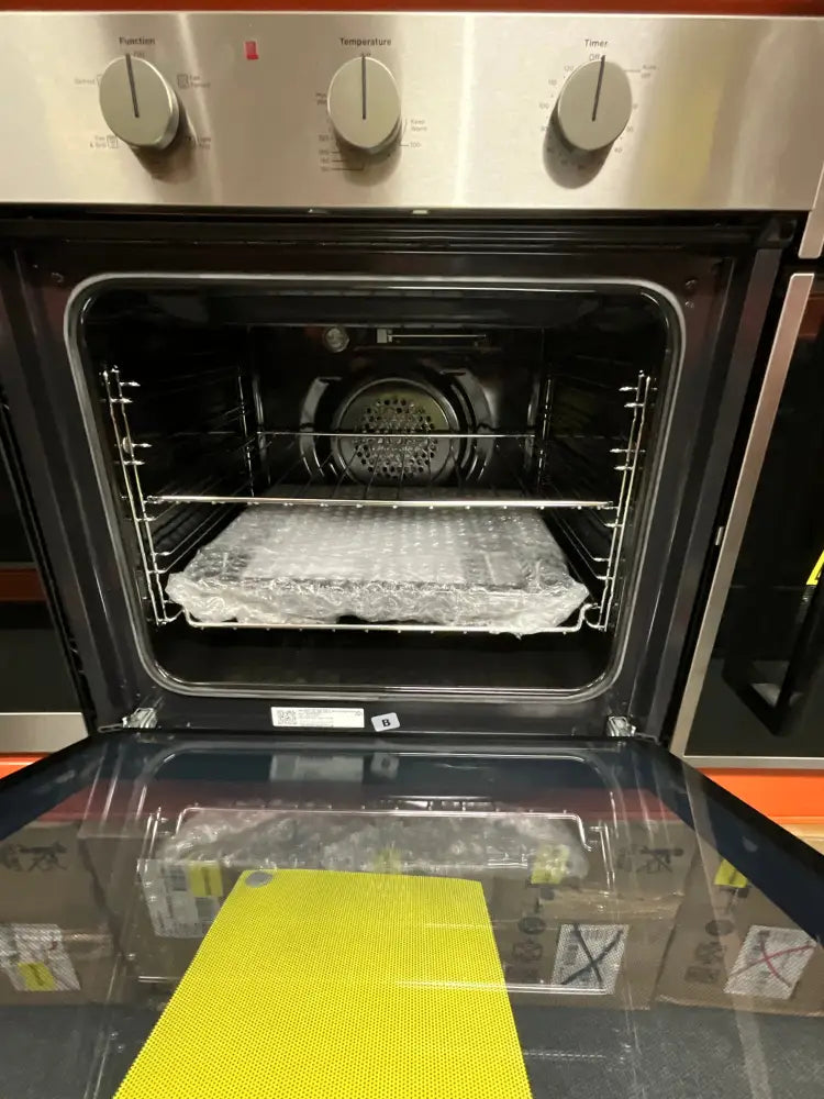 Westinghouse WVE612SCP 60cm 5-in-1 Multi-Function Oven with Convection, Grill & Bake - Stainless Steel for Kitchen, Baking & Roasting