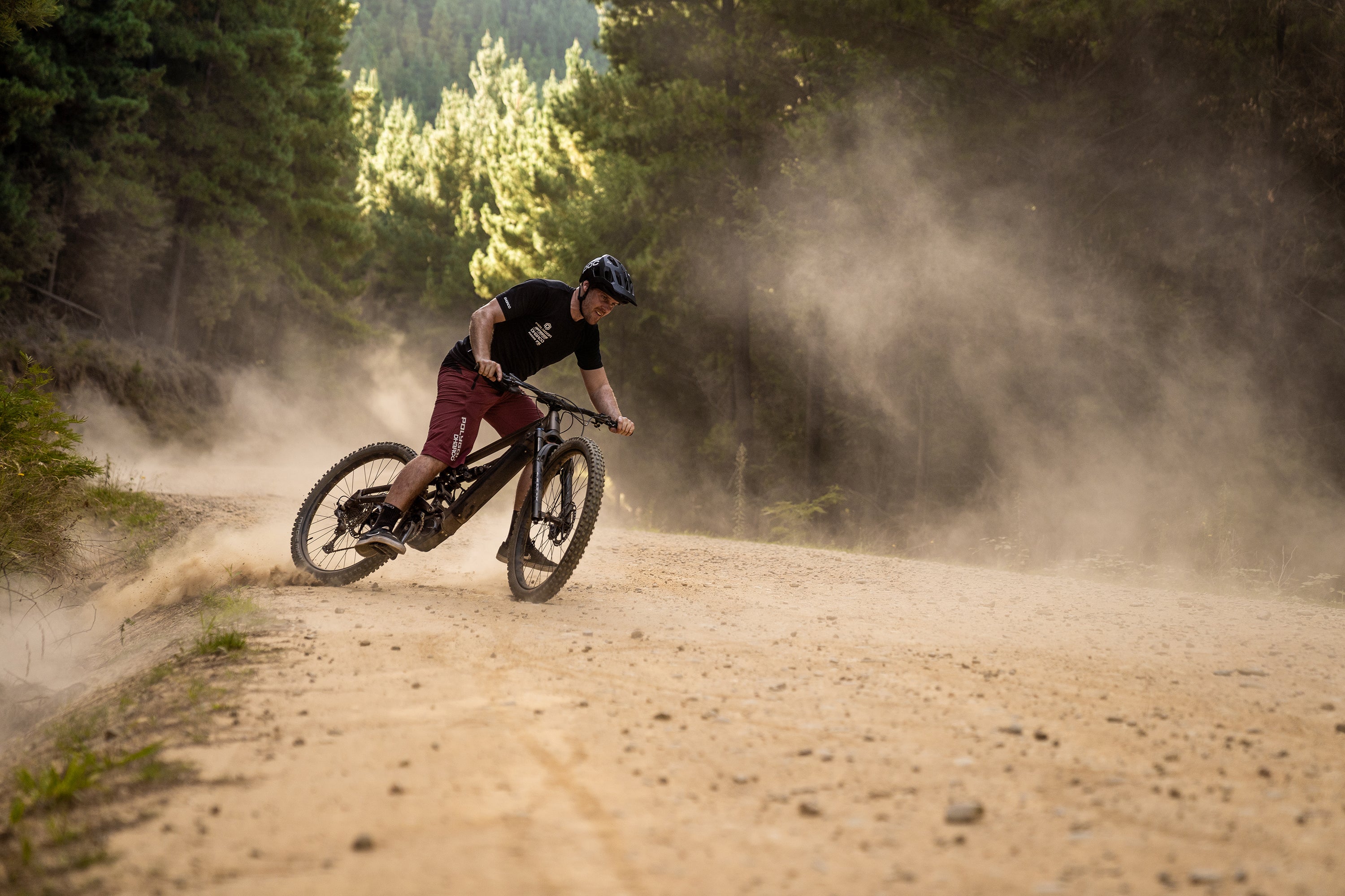 Polygon Collosus N8E Electric Mountain Bike - Full Suspension E-Bike for Off-Road Trails & Mountain Adventures