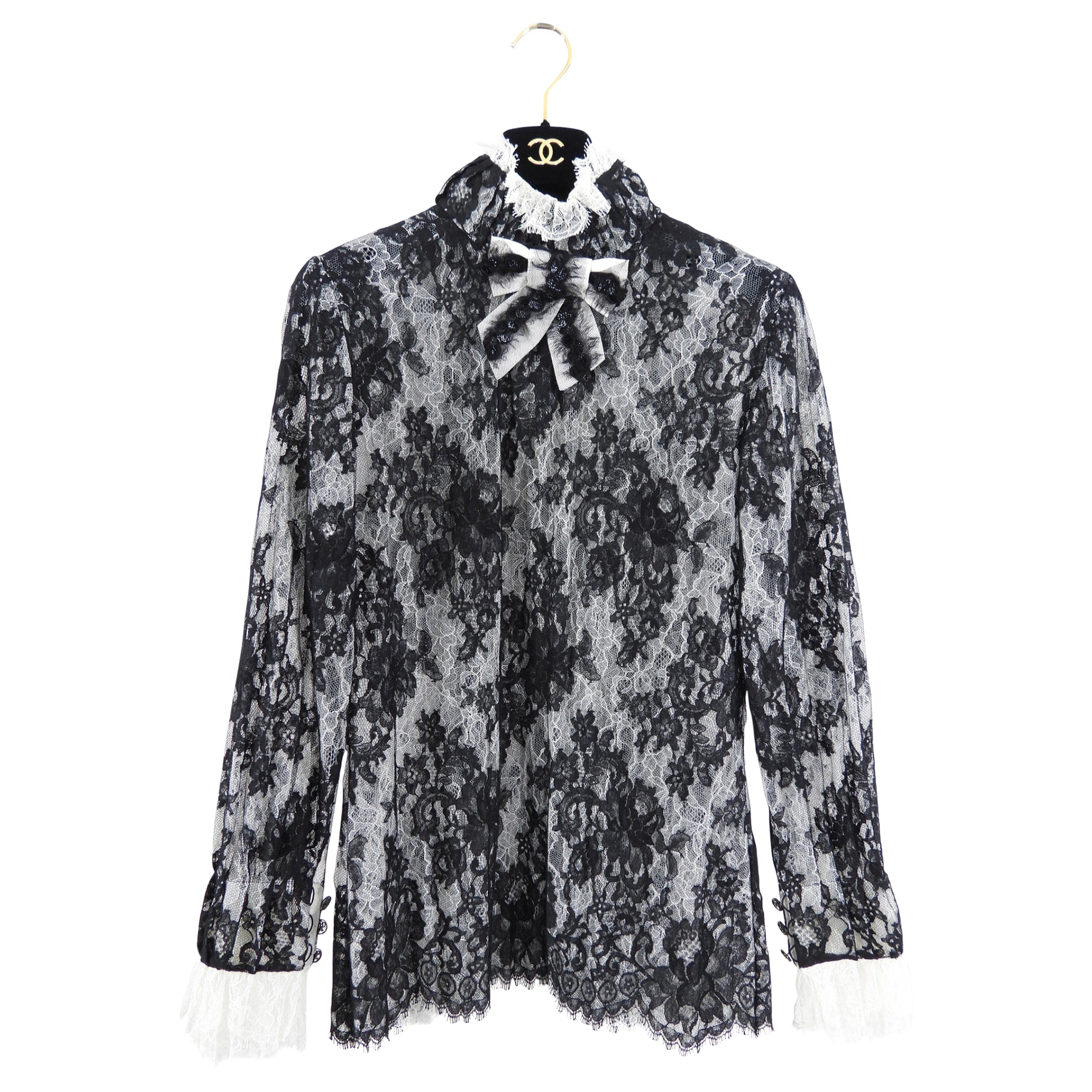 Chanel Pre Fall 2015 Runway Black and White Lace Blouse Women's Size FR38/S - Elegant Office Wear & Evening Party Top