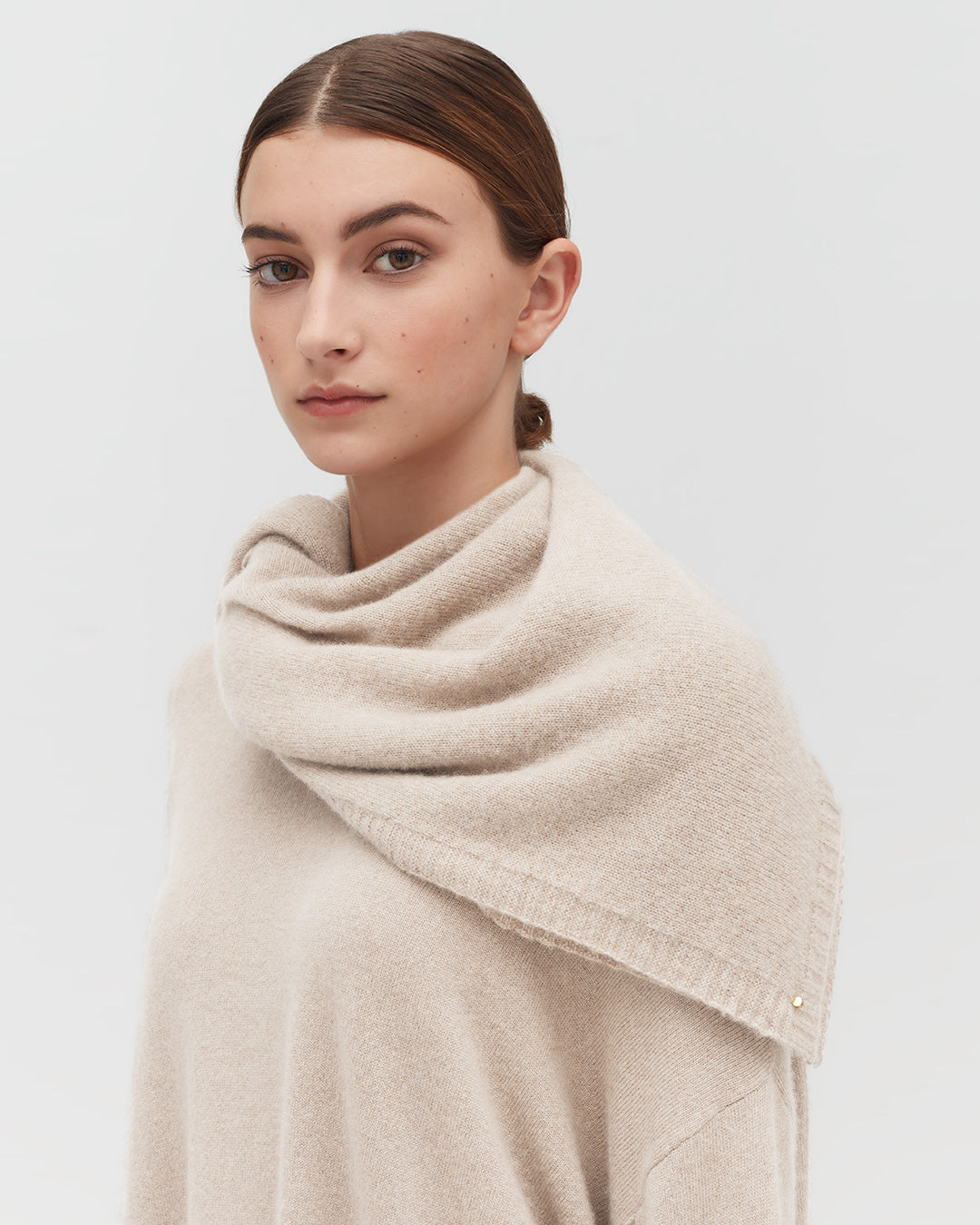 Premium Single Origin Cashmere Bandana Scarf - Soft & Luxurious Wrap for Women & Men - Perfect for Travel, Outdoor Adventures & Fashion Accessories