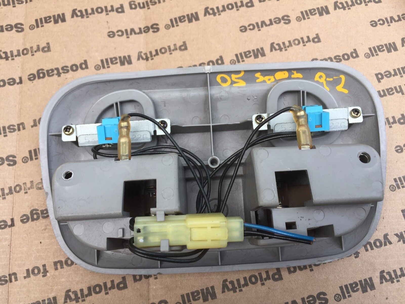 04 05 06 Saab 9-2X Front Overhead Dome Light Lamp - OEM Replacement Part - Perfect for Interior Lighting Upgrade & Night Driving Visibility