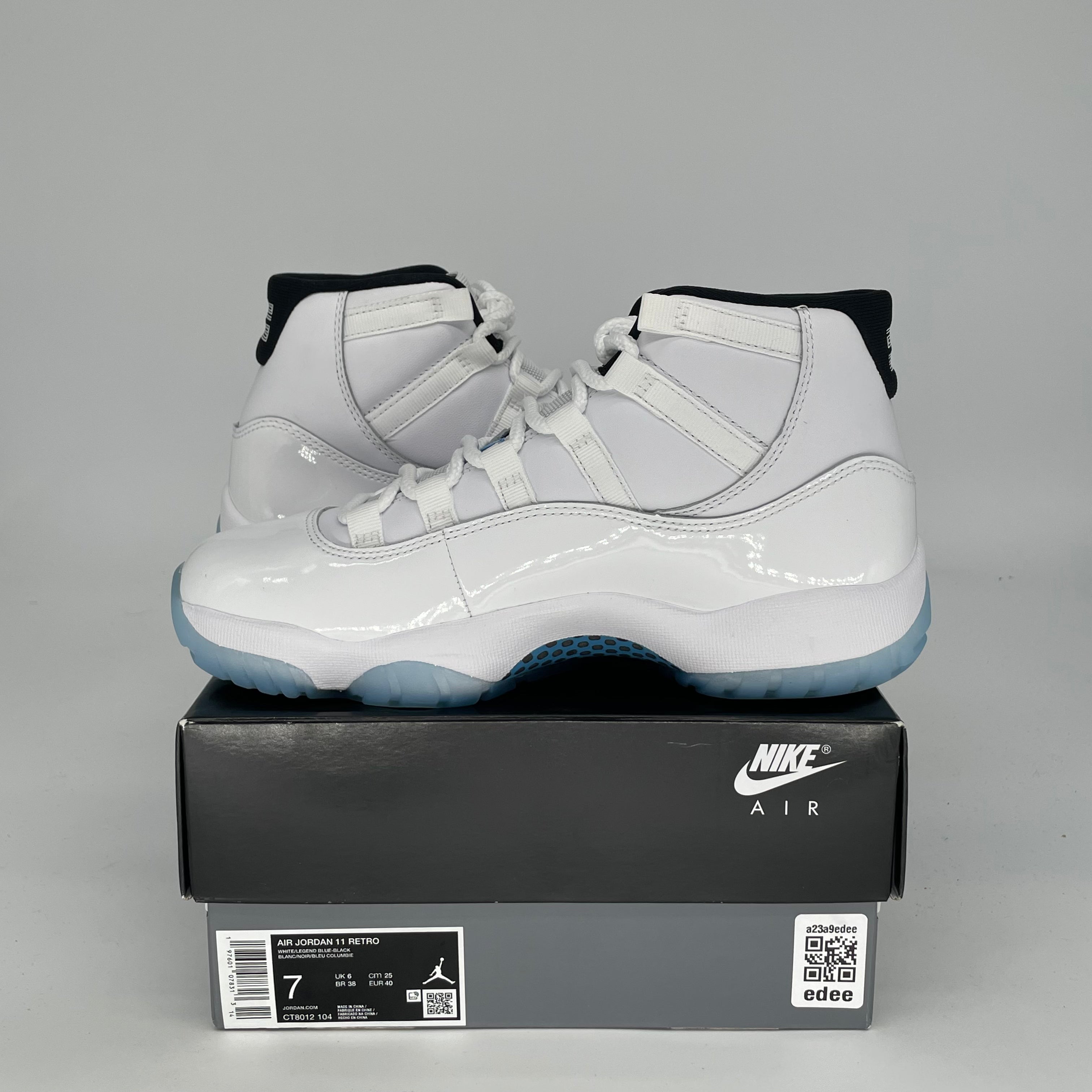 Original Air Jordan 11 Retro 'Legend Blue' Men's/Women's Basketball Shoes Size 7/8.5W (CT8012-104) - Perfect for Court Performance & Streetwear Fashion