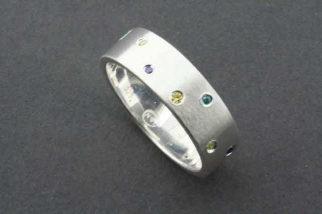 Exquisite Multi Stone Ring for Women - Elegant Stackable Gemstone Jewelry for Everyday Wear & Special Occasions