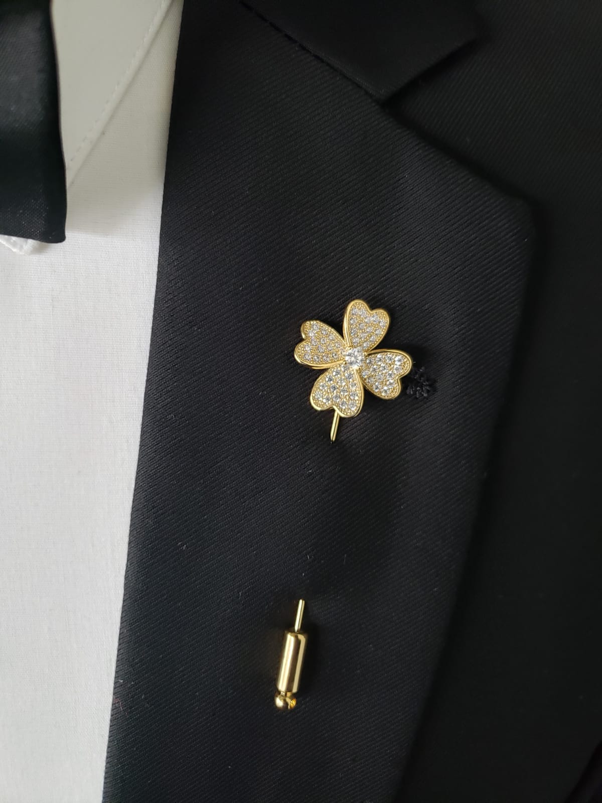 4 Leaf Clover Lapel Pin - Lucky Irish Shamrock Brooch for Suits, Jackets & Hats | Perfect for St. Patrick's Day, Gifts & Collectibles