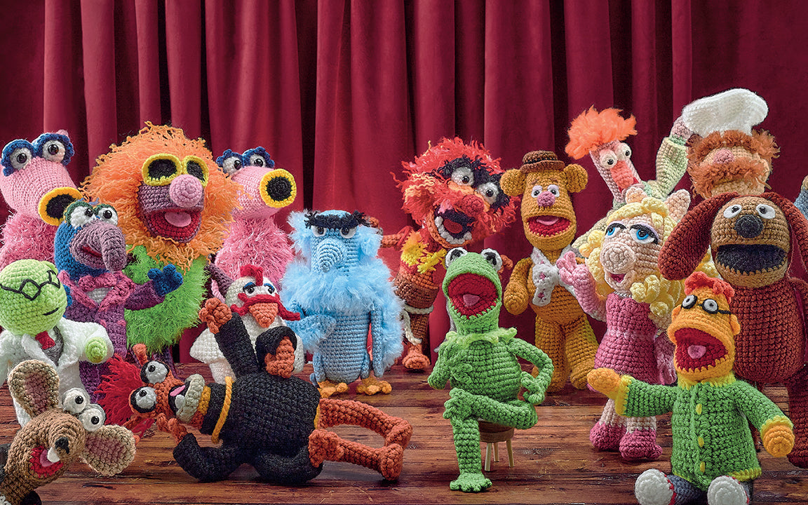 The Muppets Official Crochet Amigurumi Kit - DIY Kermit, Miss Piggy & Fozzie Bear Plush Toys - Perfect for Disney Fans, Crochet Beginners & Gift Giving - Home Decor, Kids Room, Collectibles