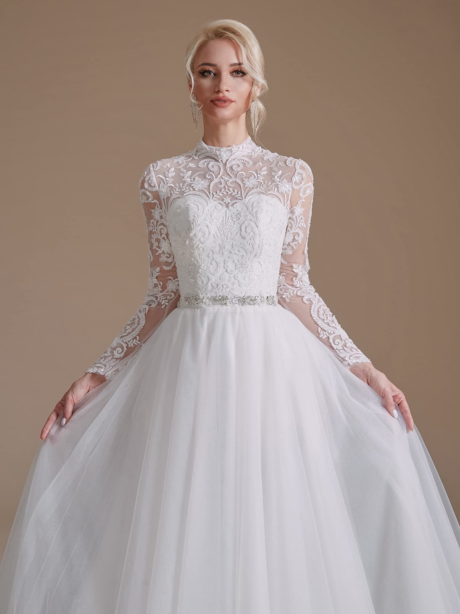 Elegant 2022 Lace Appliques Chiffon Wedding Dress for Bride - Long Sleeves Beach Bridal Gown for Outdoor Ceremonies & Destination Weddings