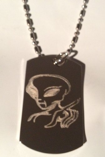 Alien Pointing to Outer Space & Extraterrestrial Logo Military Dog Tag - Luggage Tag, Keychain & Necklace for Sci-Fi Fans, UFO Enthusiasts & Travel Accessories