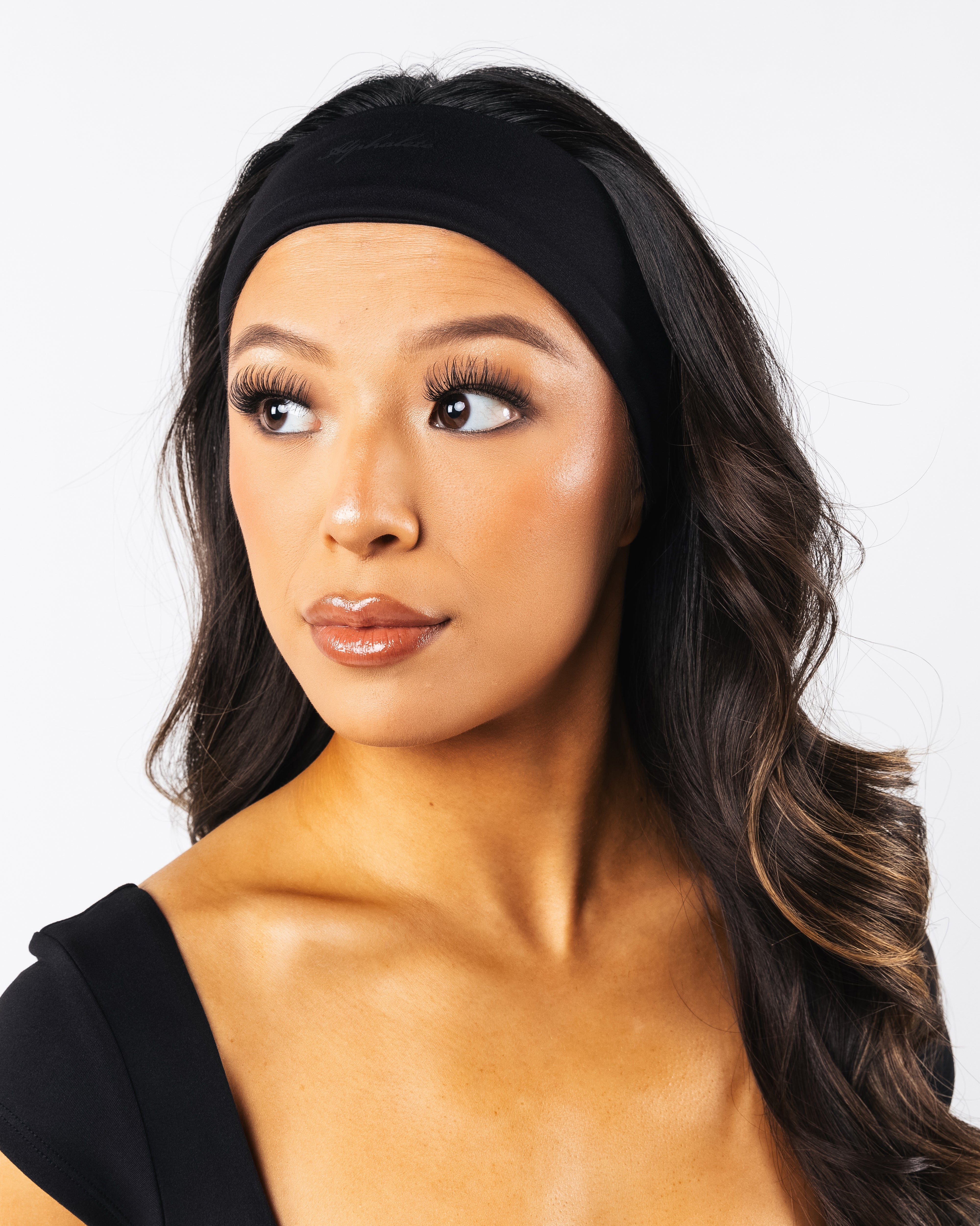 Aura Headband for Women & Men - Soft & Comfortable Black Headband for Sports, Yoga, Workouts & Everyday Use