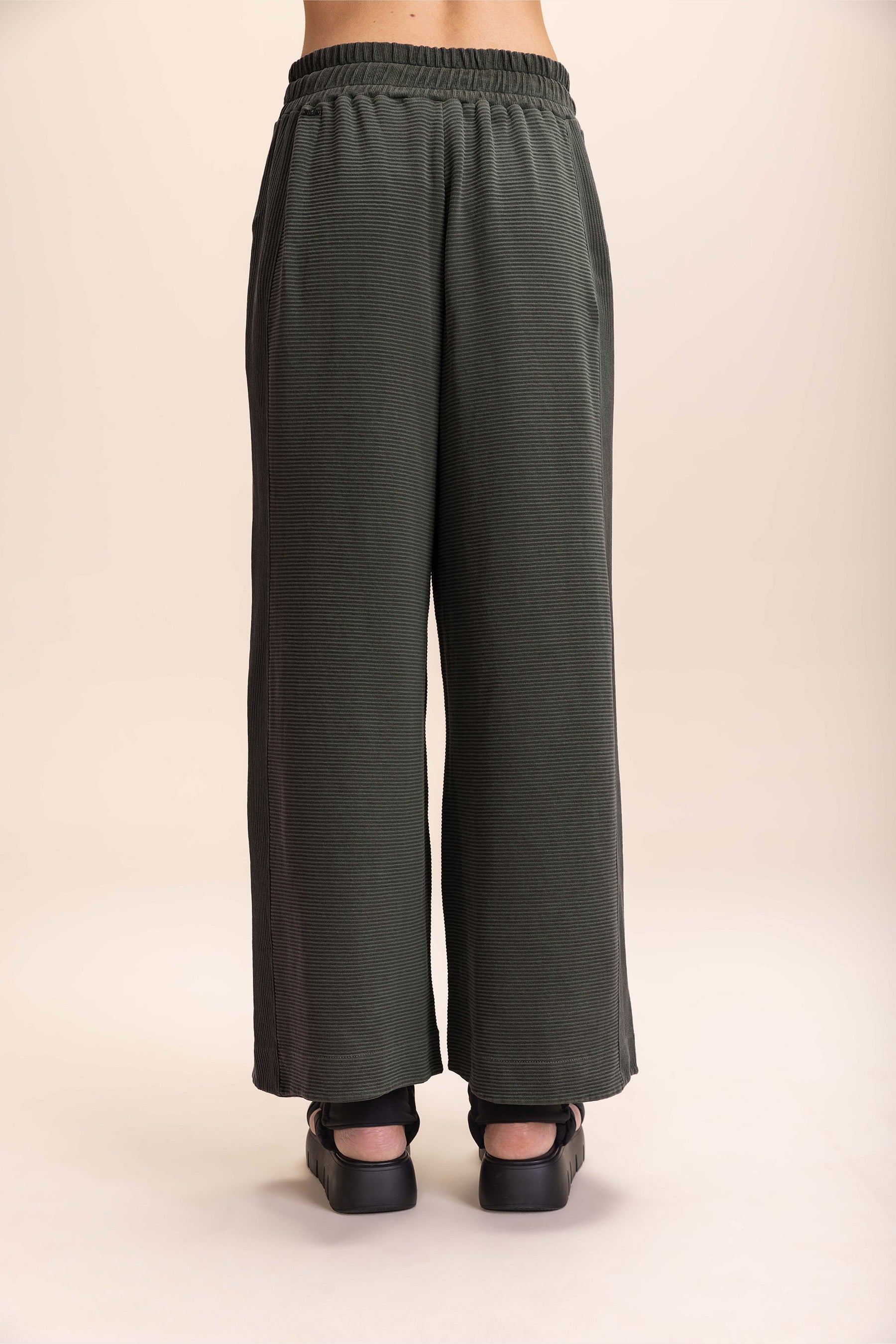 Stylish Ribbed Washed Crop Pants for Women - High Waist Comfortable Lounge Pants for Casual Wear, Yoga & Home