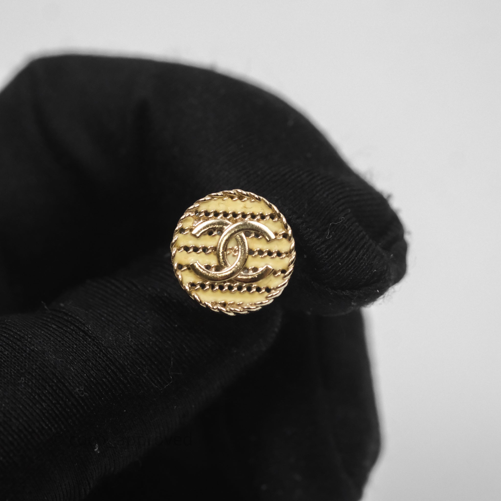 Chanel CC Round Earrings Gold Tone 19C - Luxury Fashion Jewelry for Women, Perfect for Parties, Weddings & Special Occasions