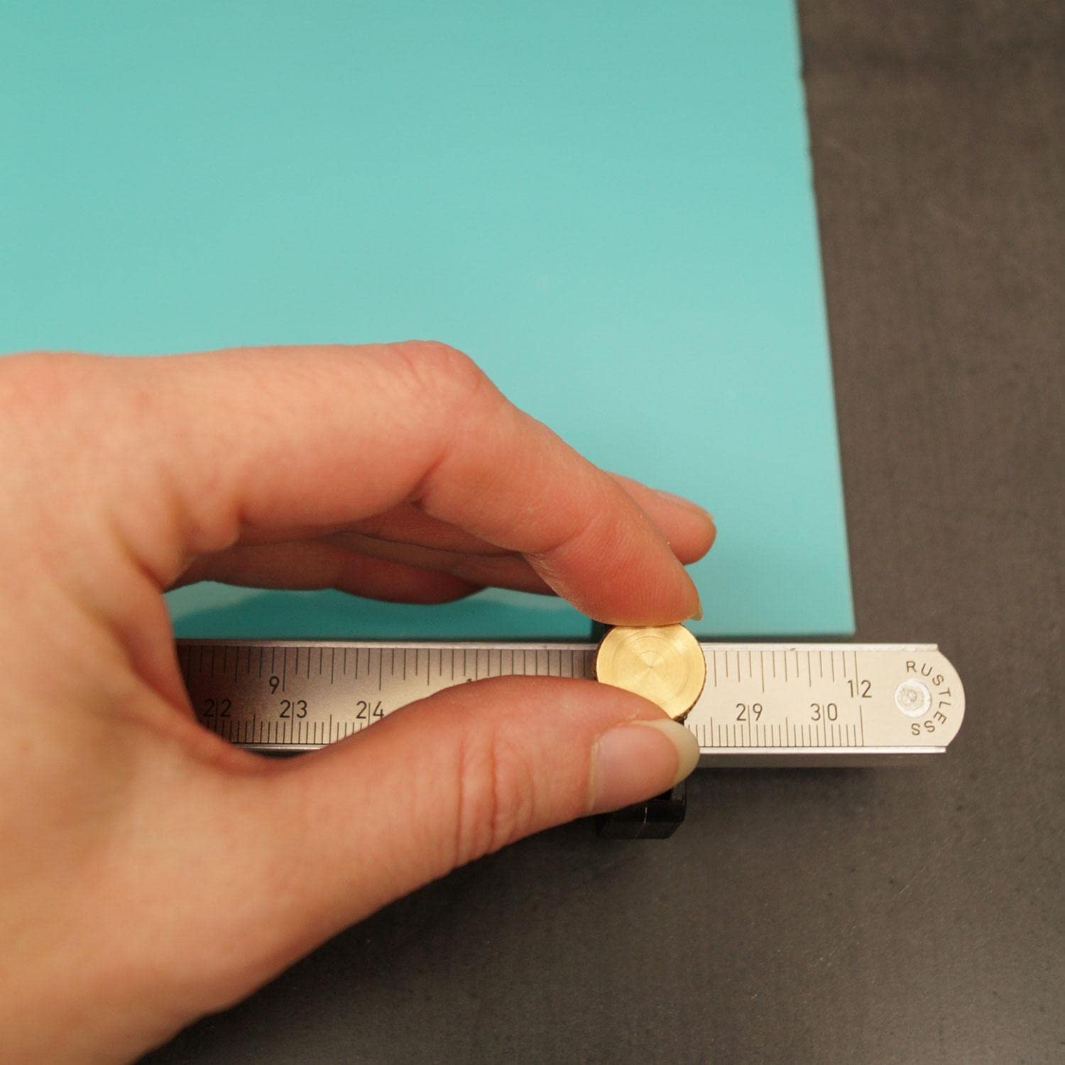 Premium Silberschnitt Cutting Mat with Strip & Circle Cutters - Perfect for Scrapbooking, Card Making & DIY Craft Projects