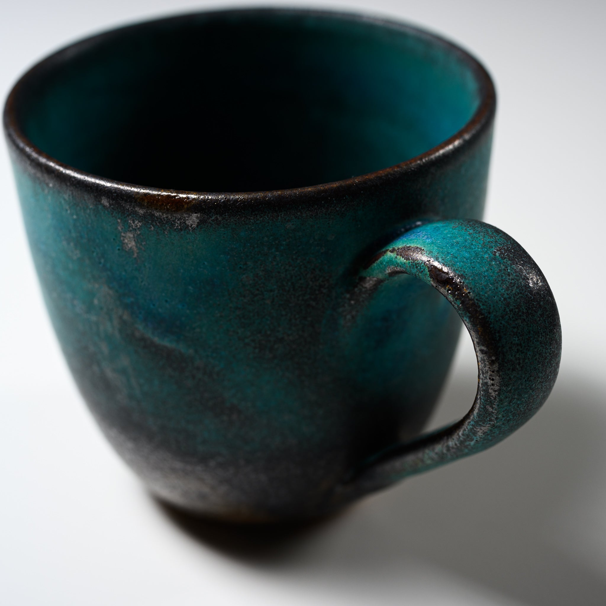 Wakasama Kiln Shabby Turquoise Ceramic Mug - 260ml Handmade Pottery Coffee Cup | Perfect for Home, Office & Gifts