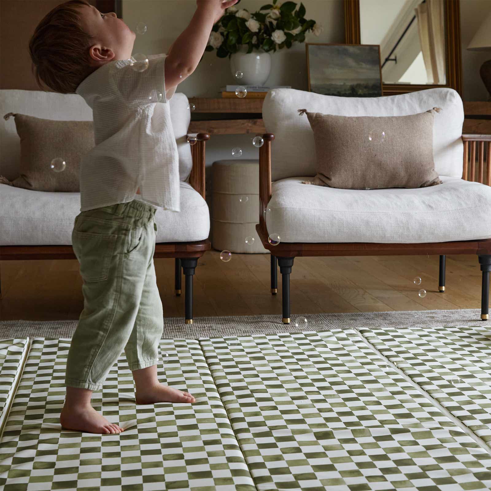 High-Quality Tumbling Mat for Gymnastics, Yoga & Home Workouts - Non-Slip Checker Design for Safety & Comfort