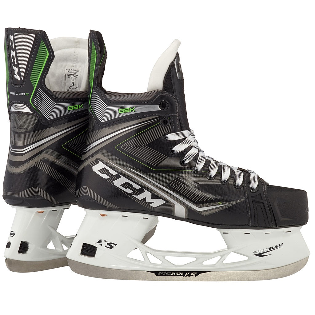CCM Ribcor 88K Junior Ice Hockey Skates - Youth Hockey Skates for Boys & Girls - Lightweight Performance Skates for Ice Rink & Training - Perfect for Beginners & Competitive Players