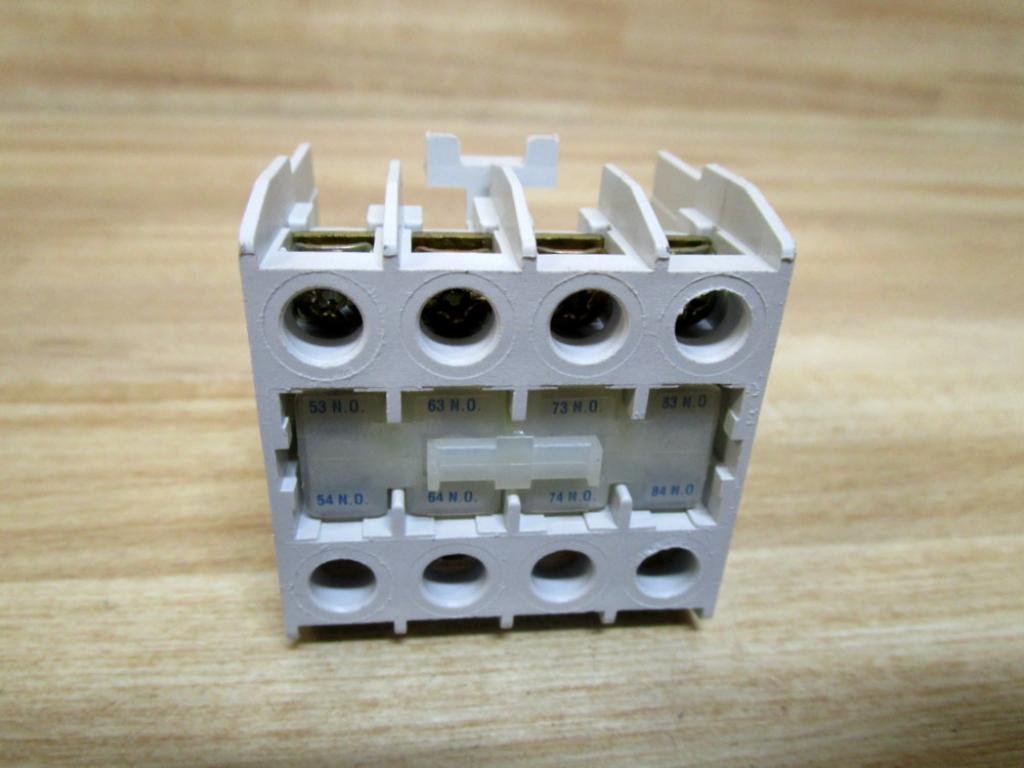 Eaton Cutler Hammer C320KGT13 Auxiliary Contact Block - Heavy Duty Electrical Contactor Accessory for Industrial Equipment & Motor Control Systems