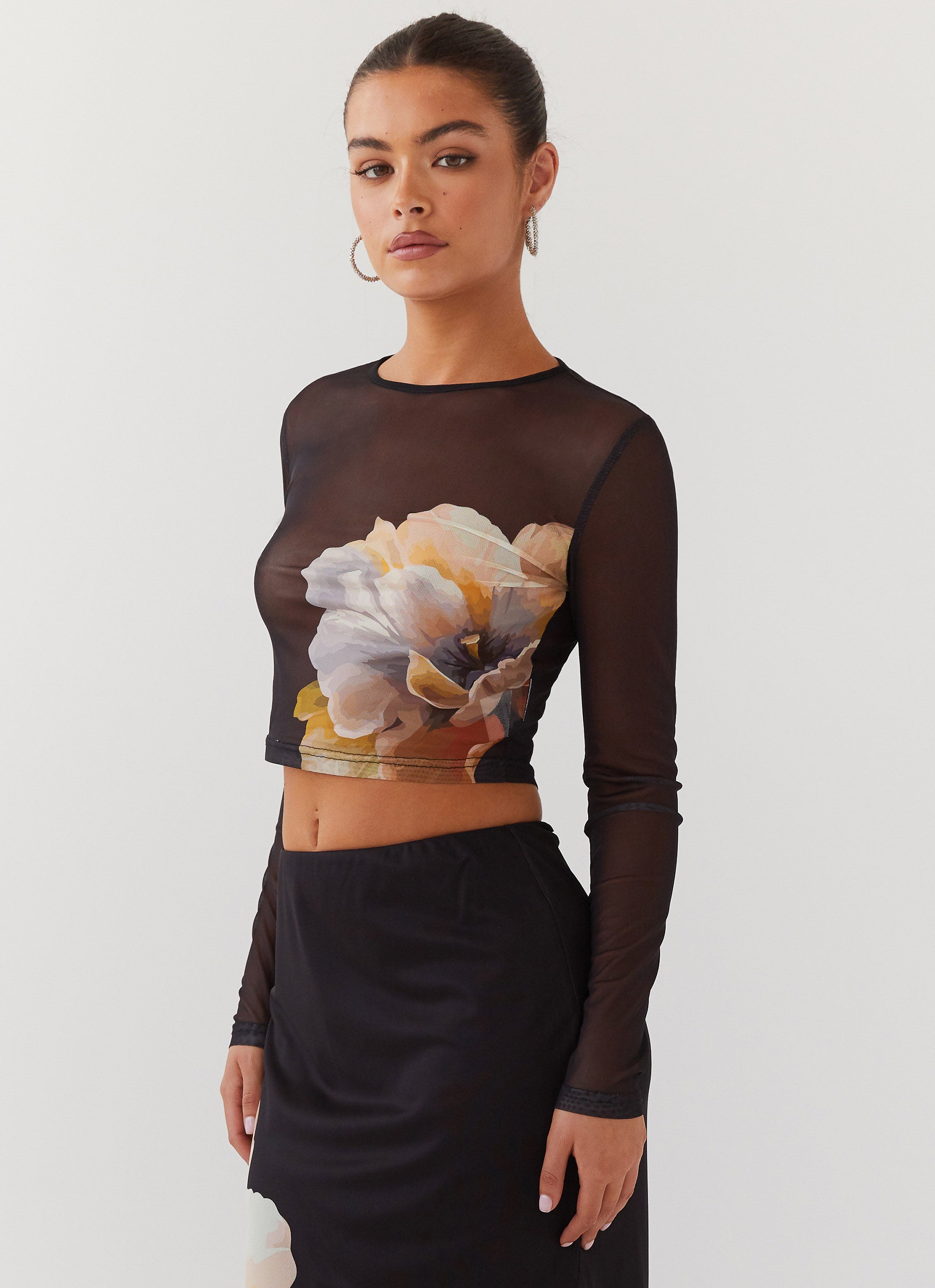 Chain Reaction Mesh Long Sleeve Top for Women - Black Orchid Color, Breathable Stretchy Fashion Tops for Workout, Yoga, and Casual Wear