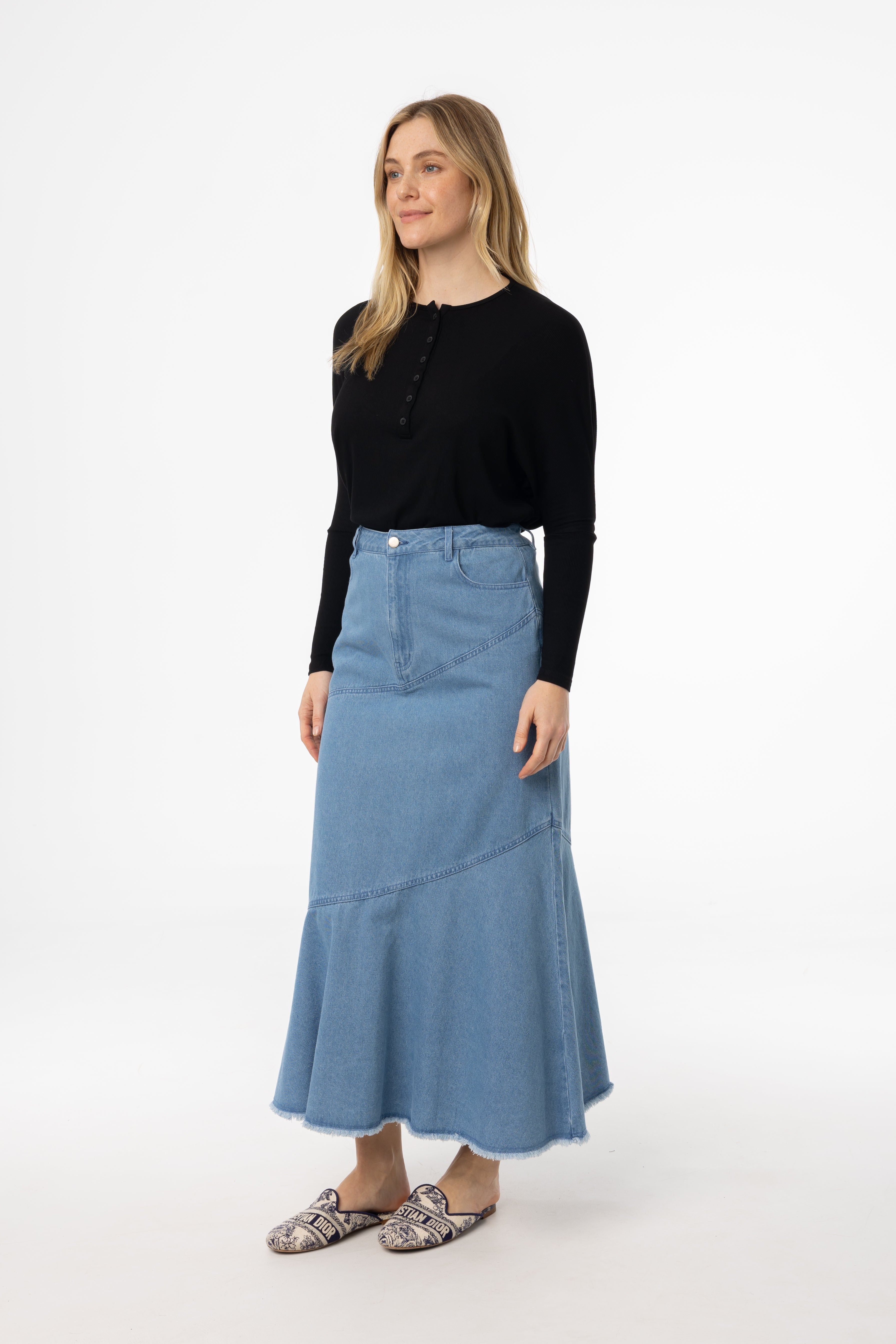 Light Blue Fringe Tiered Denim Skirt for Women - Boho Chic Denim Mini Skirt with Distressed Hem - Perfect for Music Festivals, Beach Outings & Casual Summer Wear