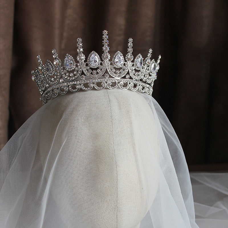 Elegant Magnetic Noble Pageant Tiara for Women - Sparkling Rhinestone Crown for Pageants, Weddings, Prom & Special Events