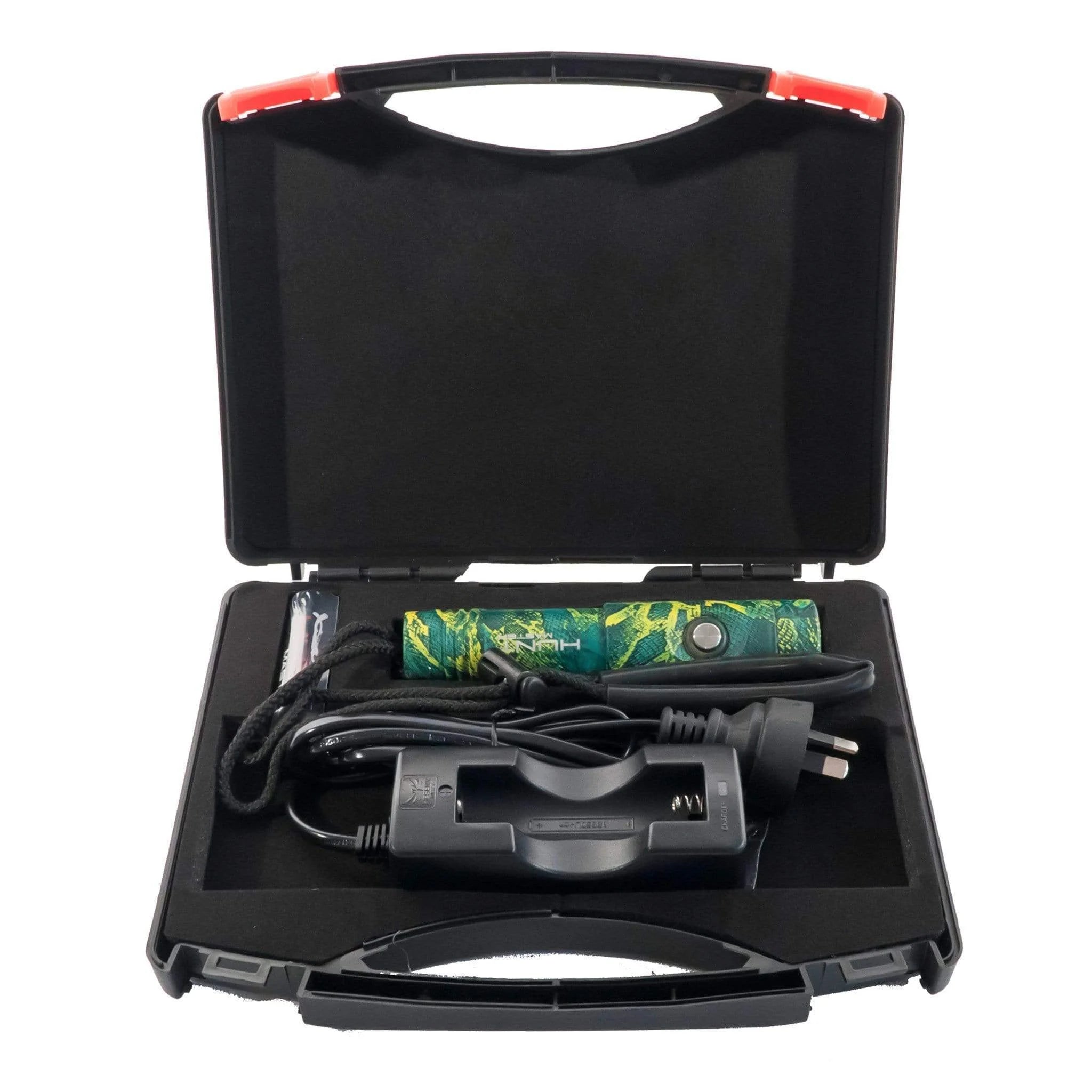 Hunt Master Halo Dive Torch 1050 Lumens - Waterproof Flashlight for Scuba Diving & Night Hunting (Camo/Black) | Perfect for Underwater Exploration & Outdoor Adventures