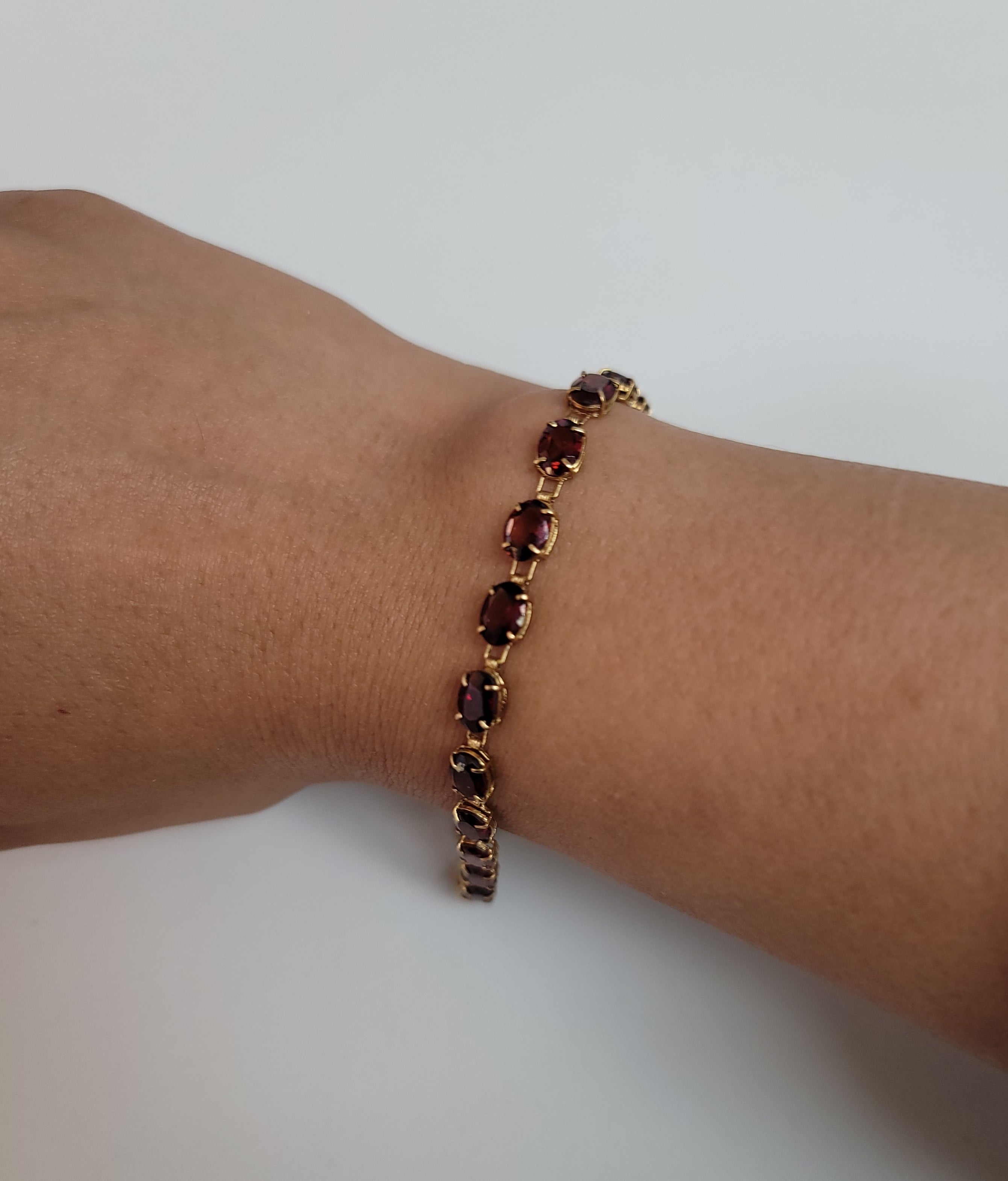 21.00cttw Oval Garnet Tennis Bracelet in 14k White or Yellow Gold - Elegant Jewelry for Weddings, Parties & Special Occasions