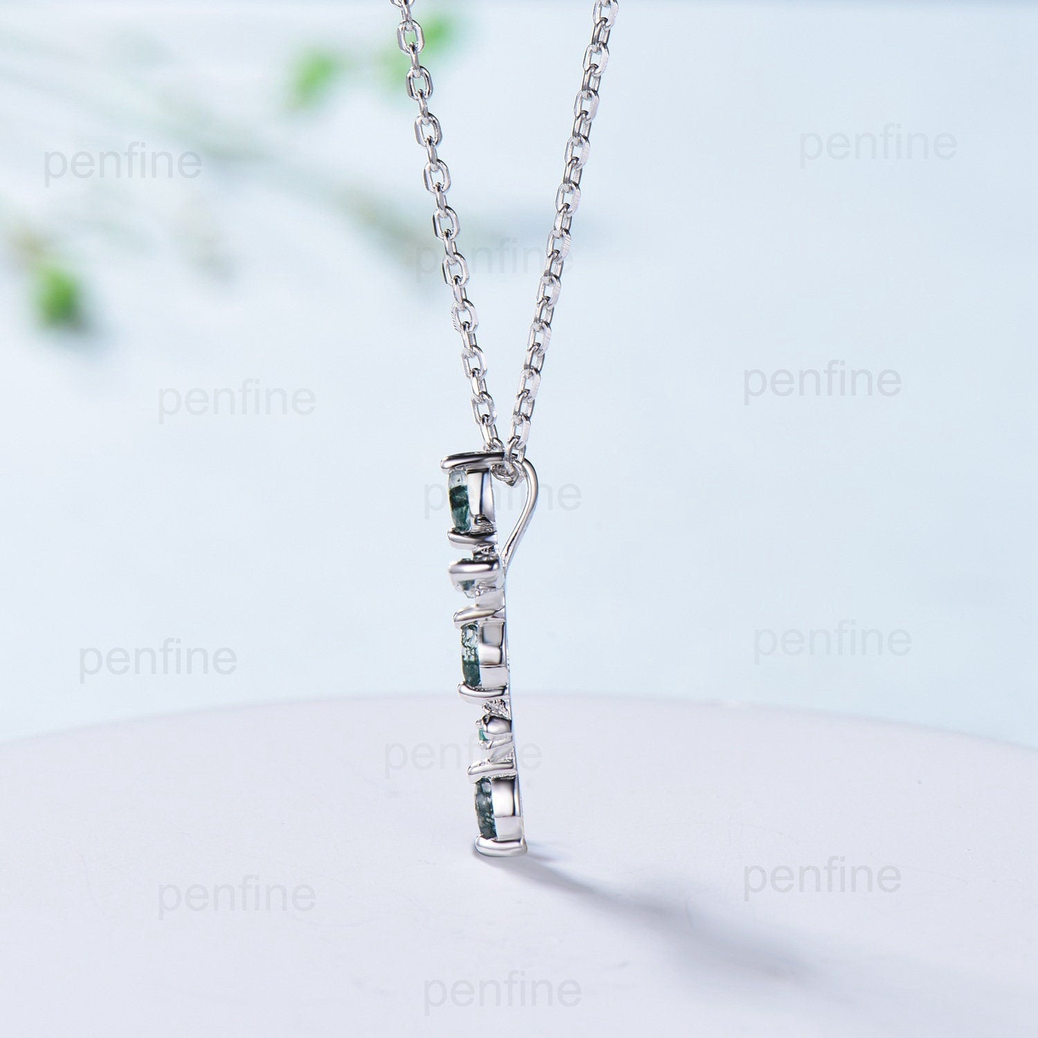 Elegant Moss Agate Cross Pendant Necklace with Flower Emerald Design - Vintage Aquatic Agate Jewelry in White Gold - Perfect Anniversary Gift for Women | Ideal for Weddings, Parties & Special Occasions