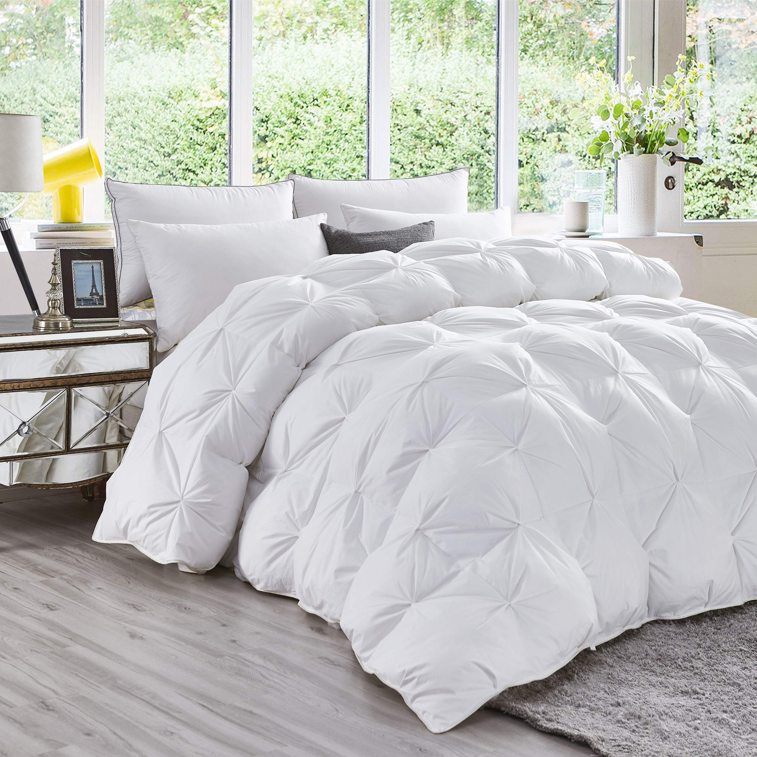 Premium 1500 Thread Count 100% Egyptian Cotton Siberian Goose Down Comforter - 50oz King/California King Size White Baffle Box Construction - Luxury Bedding for Cold Winter Nights & Cozy Hotel-Style Sleep