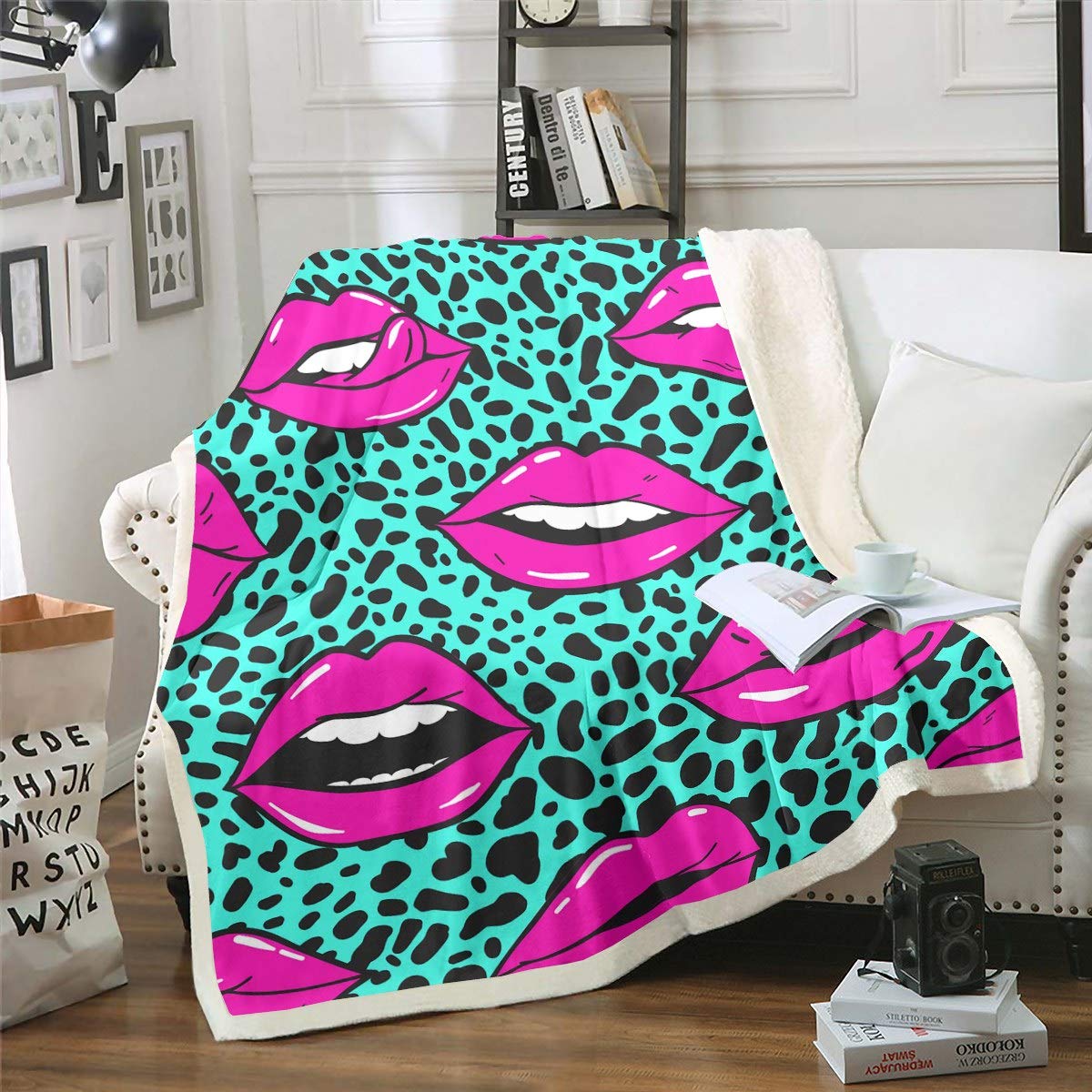 Soft & Cozy Women's Kiss Fleece Throw Blanket - Feminine Red Lips Sherpa Blanket for Couch, Sofa & Bed - Chic Teal Leopard Print Plush Blanket - Luxury Cheetah Print Fuzzy Blanket - Warm 90