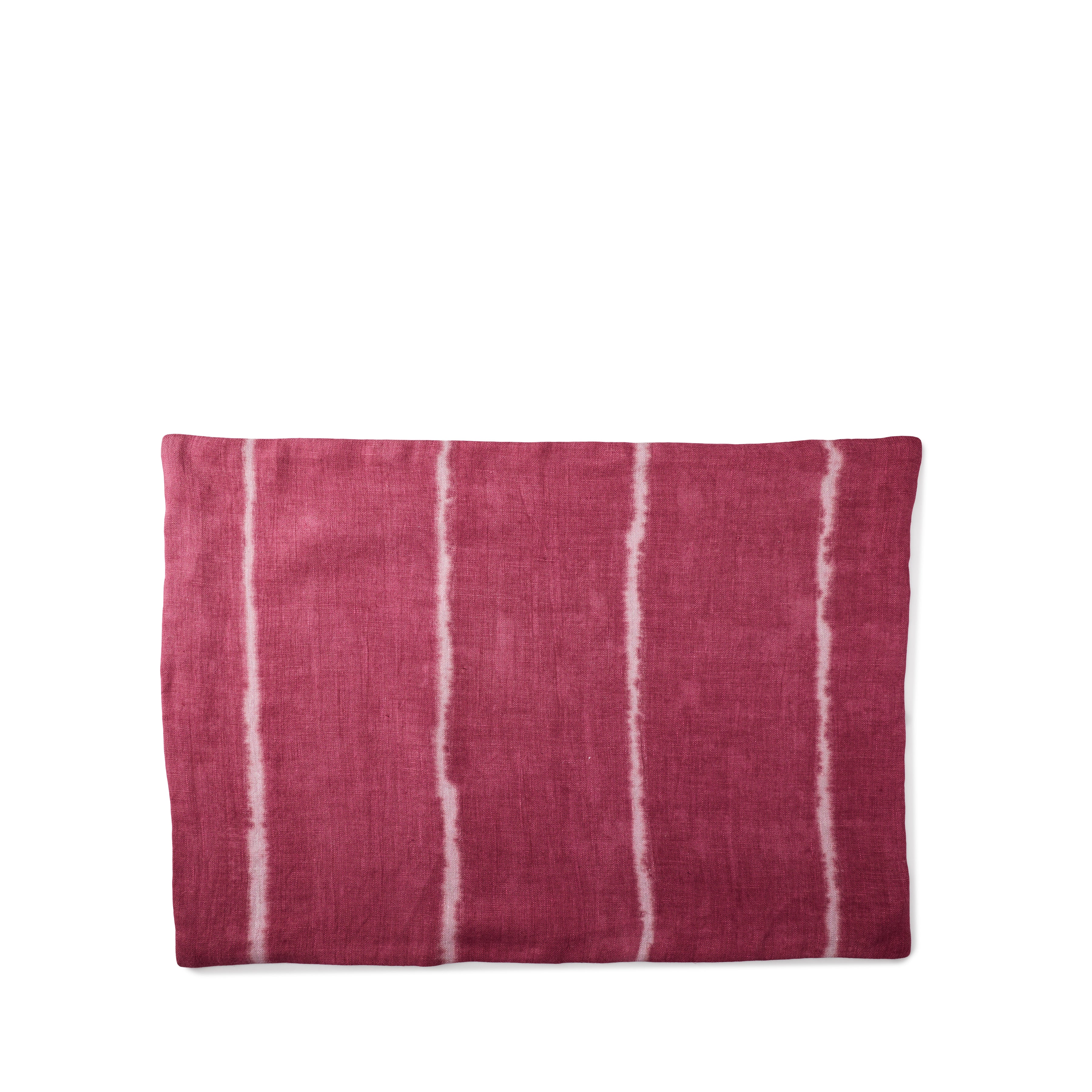 Premium Striped Placemat Set - Cranberry Red Dining Table Mats for Everyday Use, Parties & Holiday Decor - Waterproof & Non-Slip Kitchen Tableware (Set of 4)
