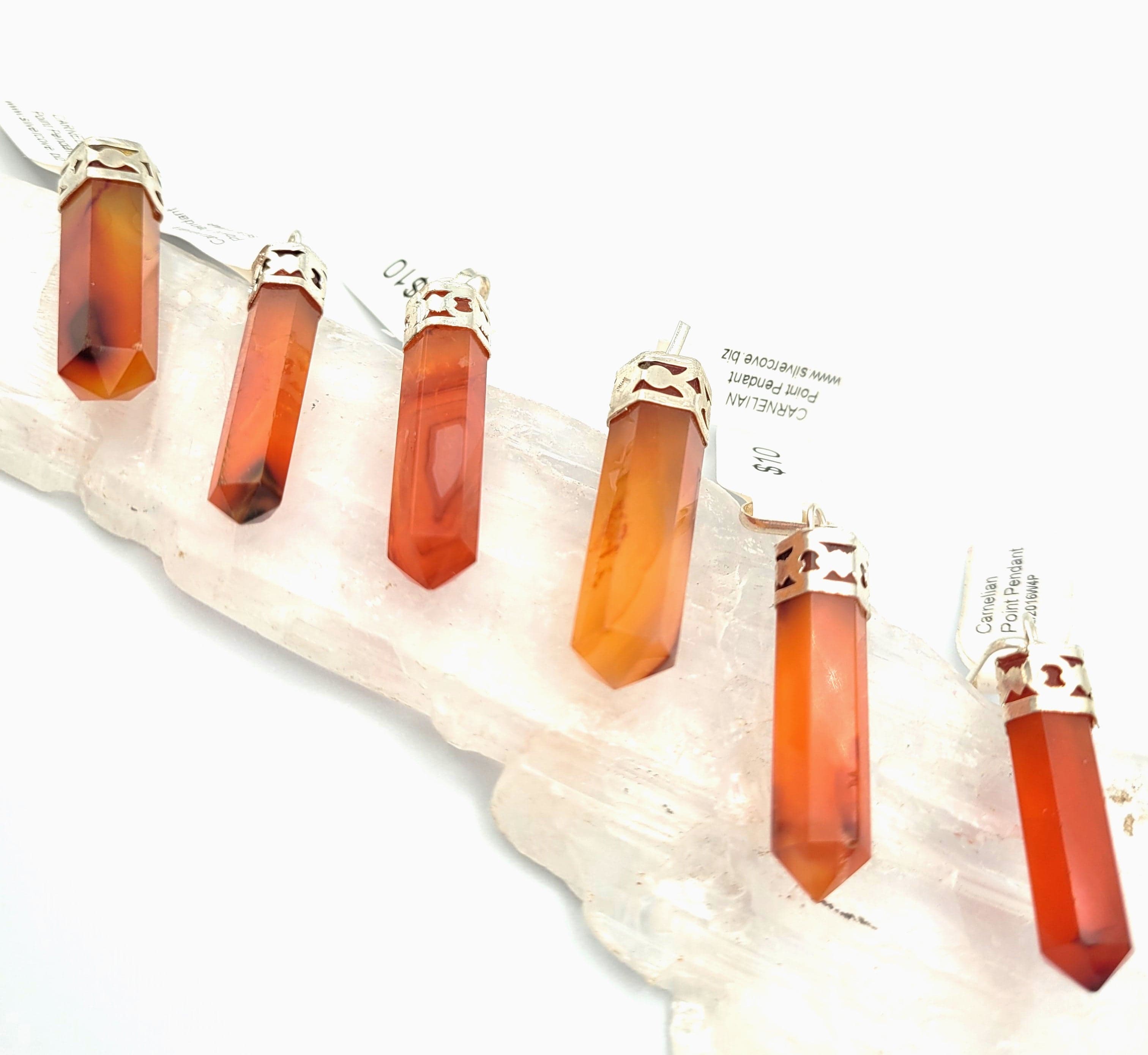 Natural Carnelian Point Pendant Necklace - Healing Crystal Jewelry for Women, Chakra Balancing Stone Gift for Meditation, Yoga & Spiritual Energy - Perfect for Boho Style & Everyday Wear