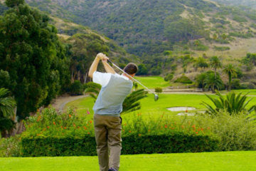 9 Holes of Golf at Catalina Island Country Club - Scenic Golf Course Experience | Perfect for Vacation Getaways & Outdoor Activities