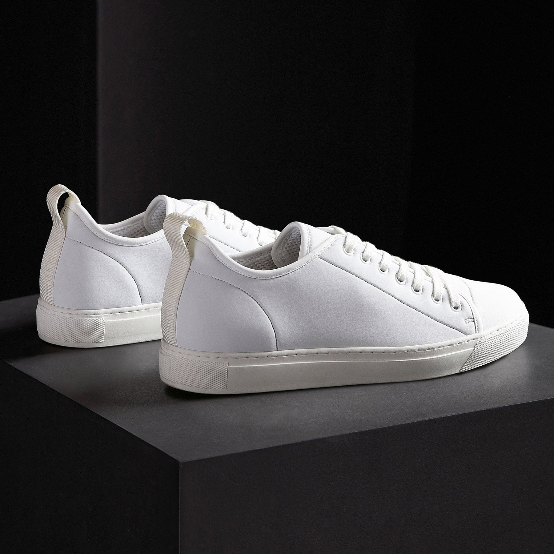 Men's Carbon Low White Sneakers - Lightweight Breathable Running Shoes for Men - Perfect for Jogging, Gym Workouts & Casual Wear