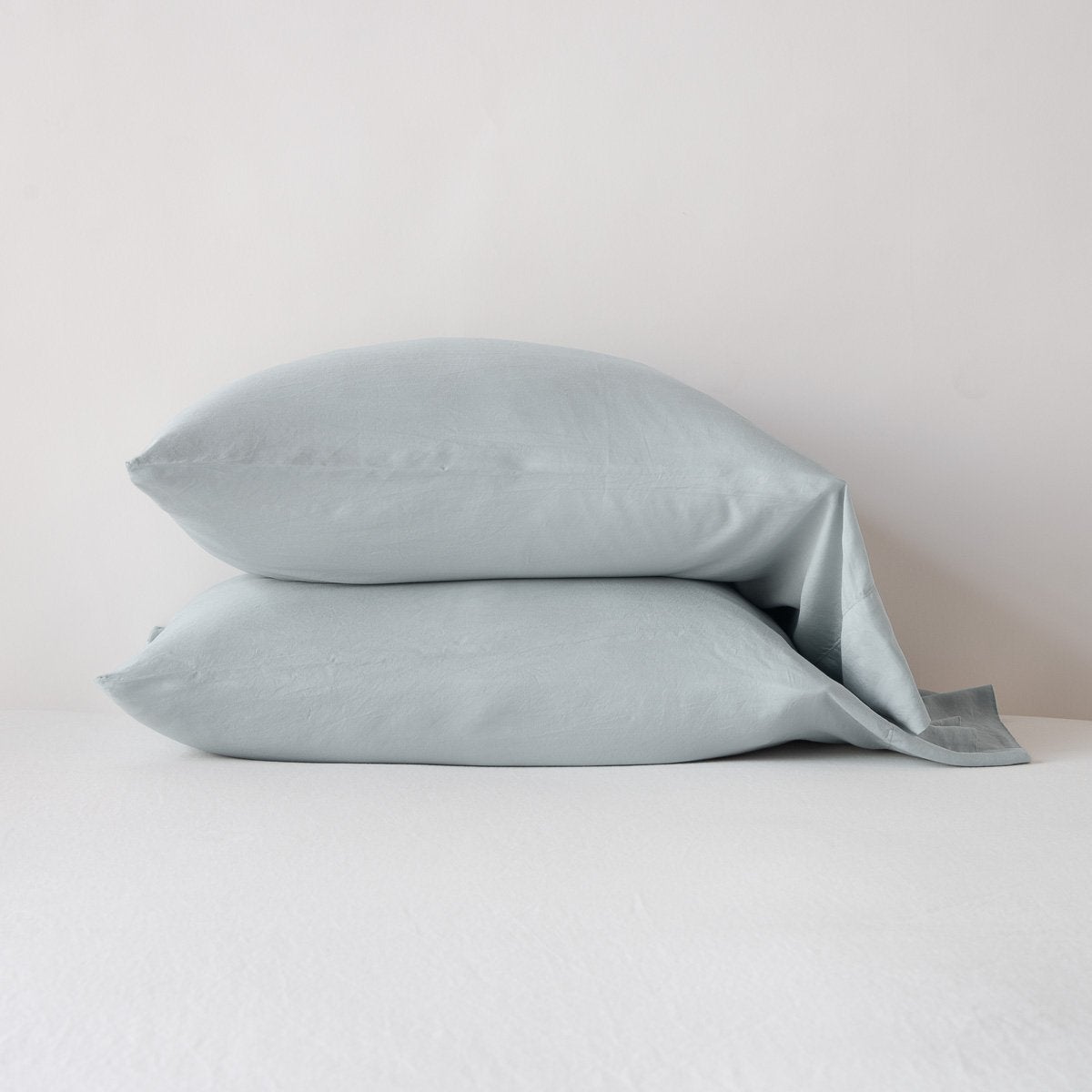 Premium Madera Luxe Pillowcase (Single) - 100% Organic Cotton Cooling Pillow Cover for Hot Sleepers - Perfect for Bedroom, Hotel, Travel & Home Decor