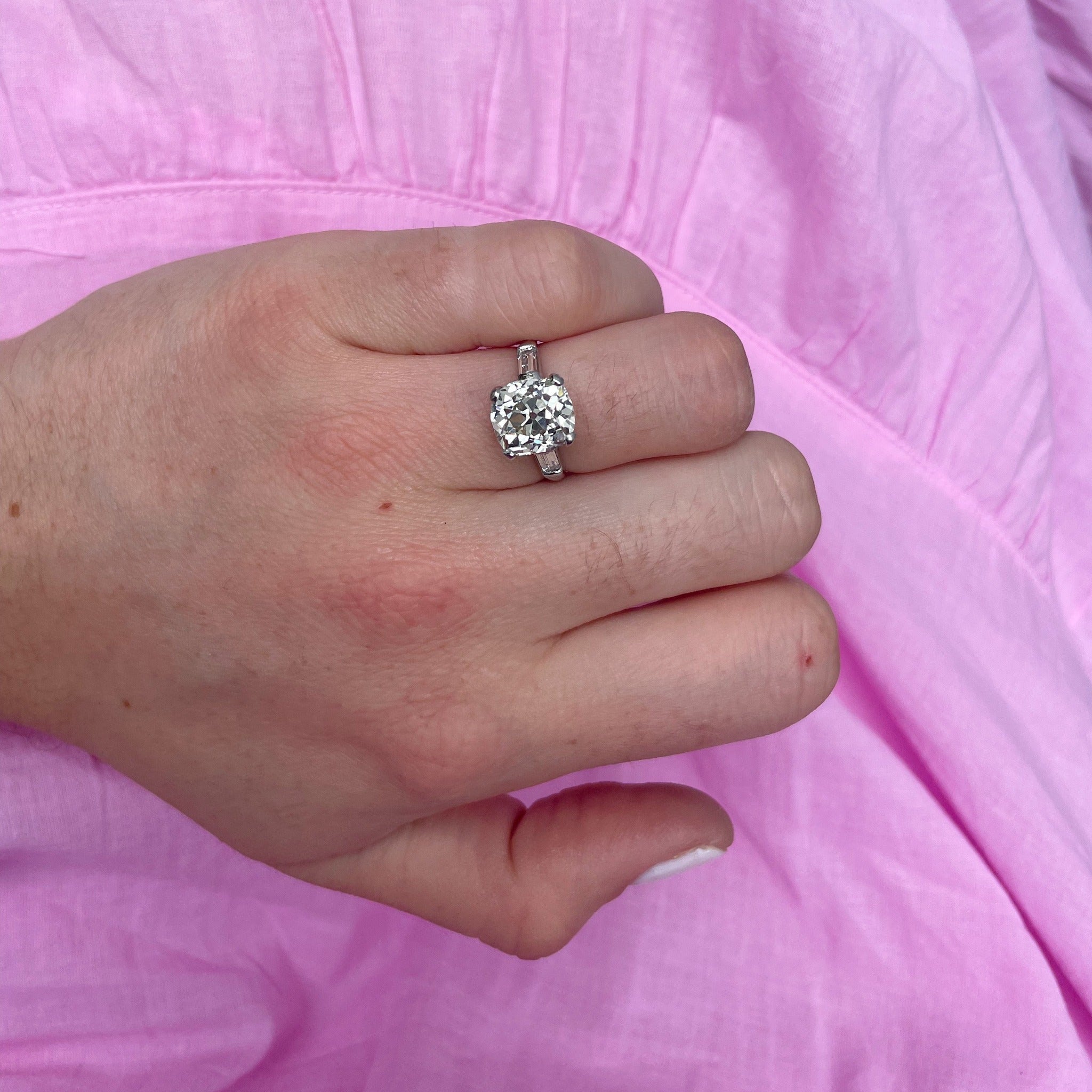 4.26ct Cushion Cut Diamond Engagement Ring with 0.50ct Baguette Side Stones in Platinum - Perfect for Proposals, Anniversaries & Special Occasions