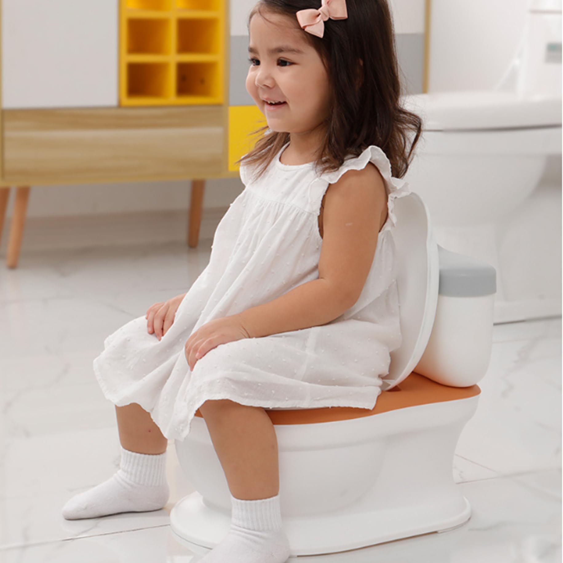 **Realistic Toddler Potty Training Toilet with Flush Sound – Portable & Splashproof Kids Potty Seat for Boys & Girls – Ideal for Home, Travel & Daycare Use**