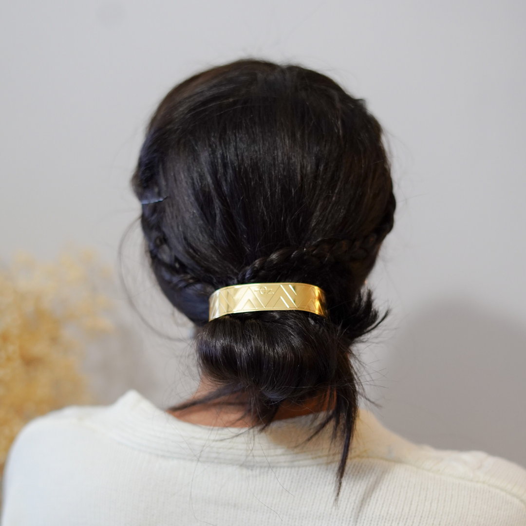 Elegant Gold-Tone Bun Cuff Hair Clip - Perfect for Weddings, Prom, and Everyday Hairstyles