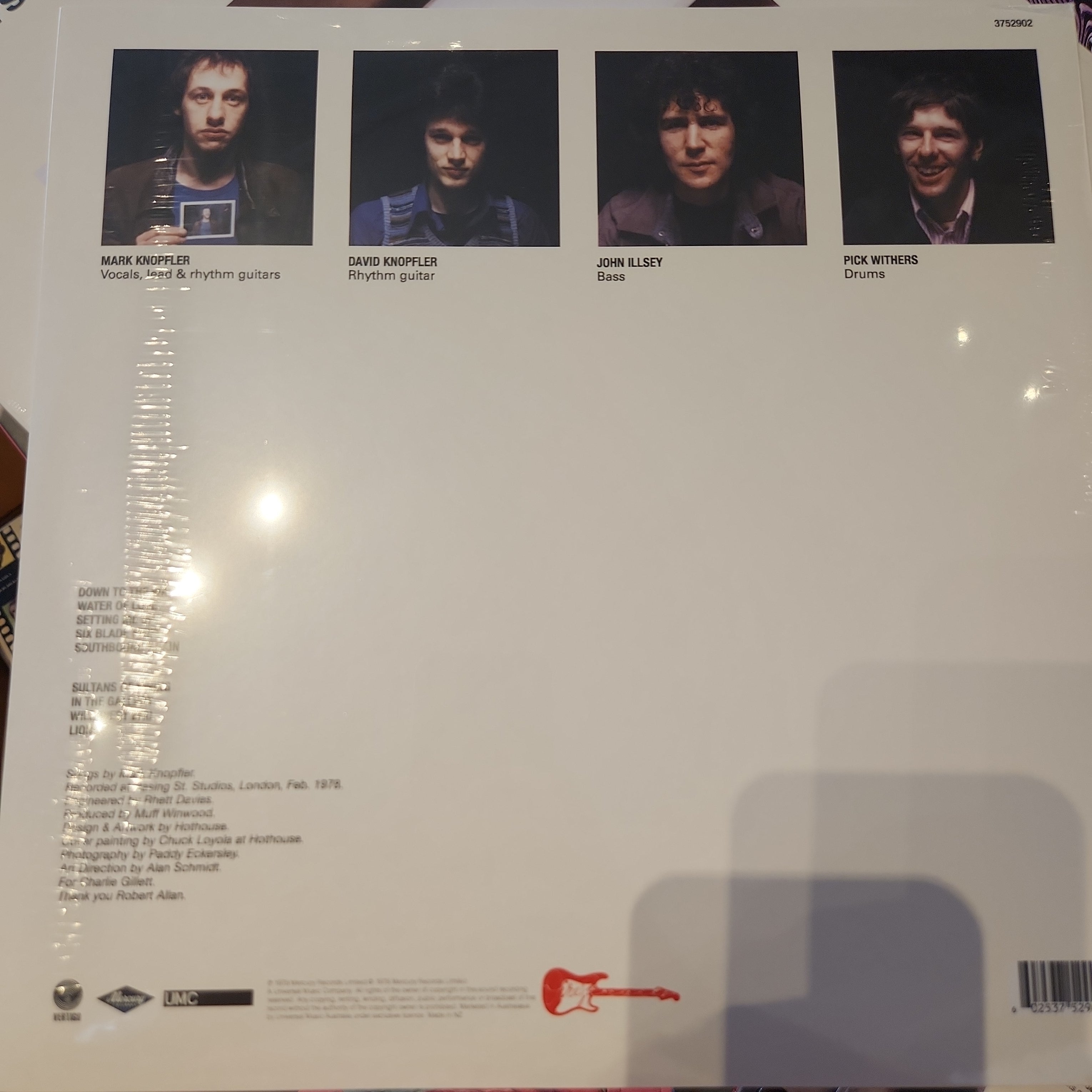 Dire Straits Vinyl LP Record - Classic Rock Music Album for Collectors & Audiophiles | Perfect for Home Listening, Gifts & Vinyl Collections