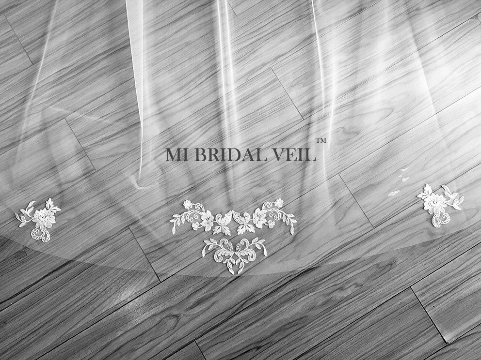 Elegant Silver Lace Applique Chapel Wedding Veil for Brides - Perfect for Church Ceremonies & Romantic Photos