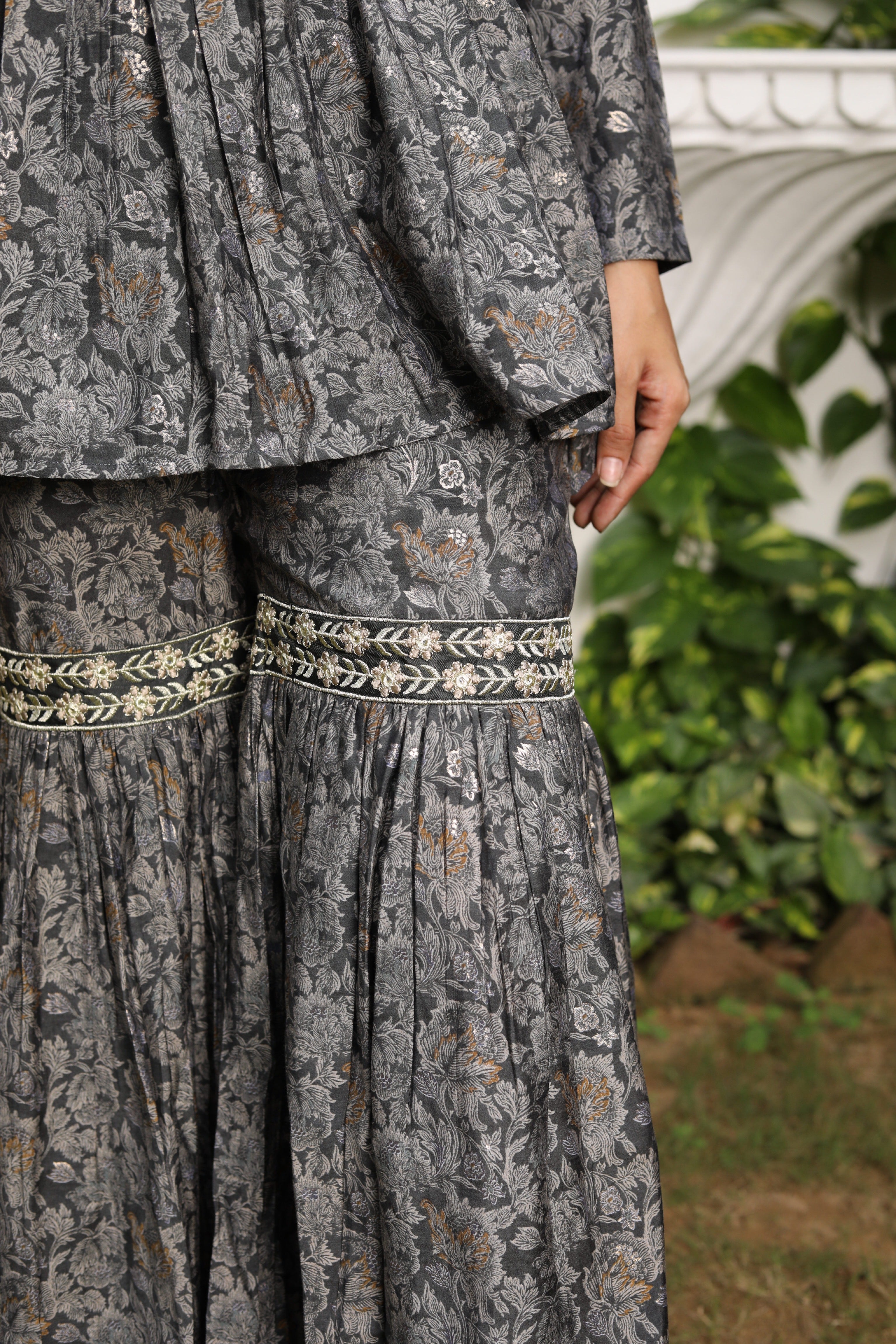 Latest Floral Grey Sharara Set for Wedding - Elegant Pakistani Bridal Outfit for Women - Perfect for Mehndi, Walima & Special Occasions