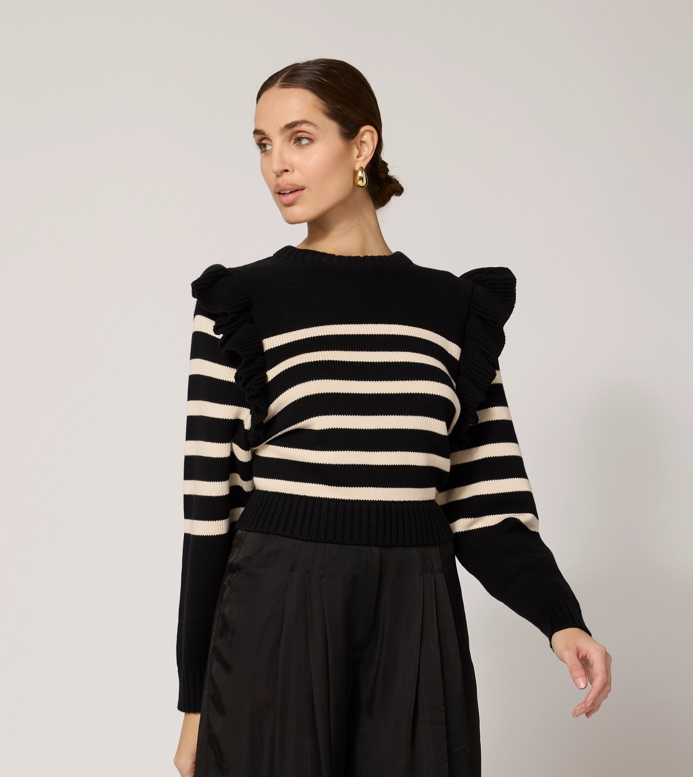 Blair Cropped Sweater for Women - Soft Knit Pullover in Black/Ivory - Perfect for Casual Outfits, Date Nights & Fall Layering