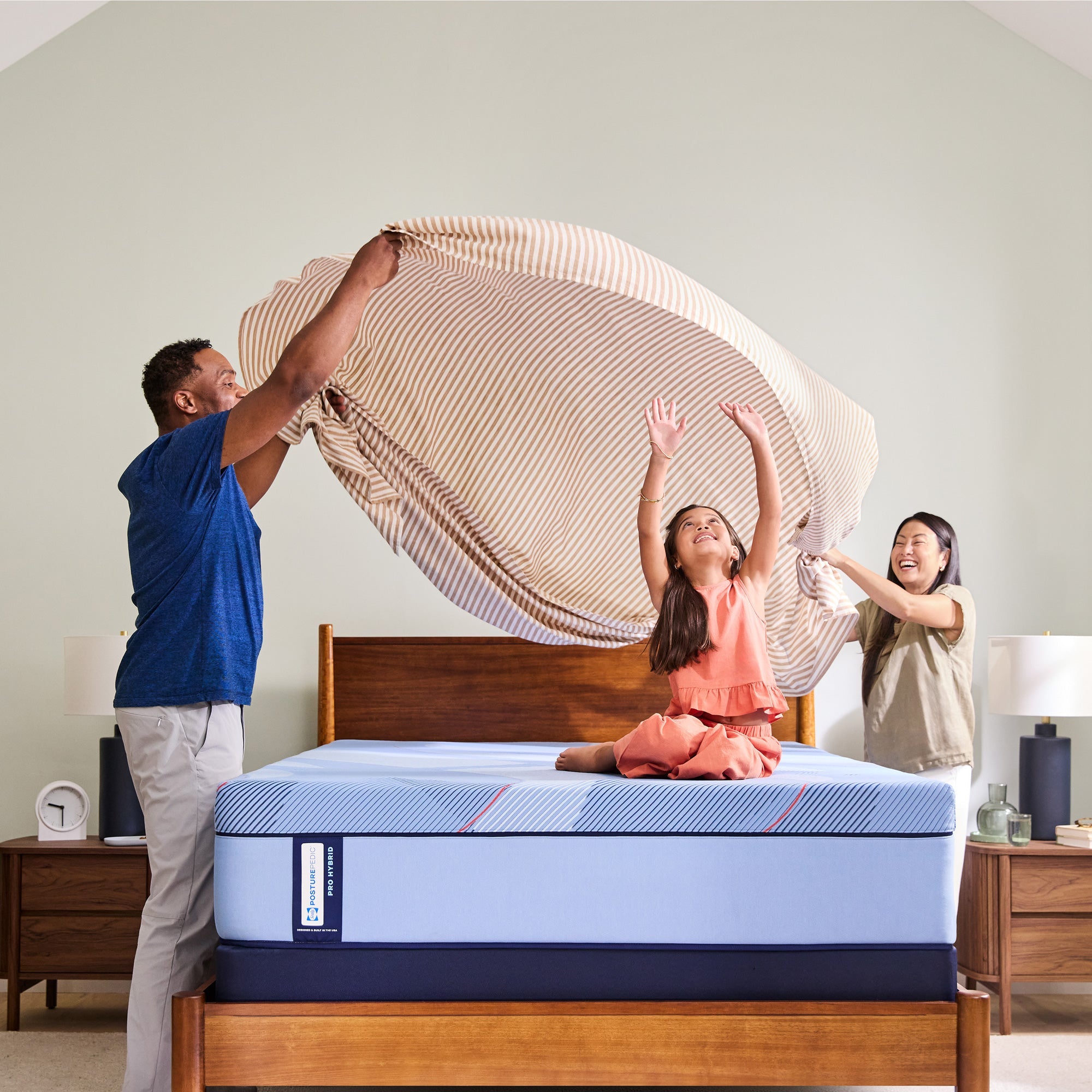 Sealy Posturepedic Pro Indianapolis Firm Hybrid Mattress - Queen Size, Cool Memory Foam & Pocketed Coils for Back Support - Perfect for Master Bedroom, Guest Room & Hot Sleepers