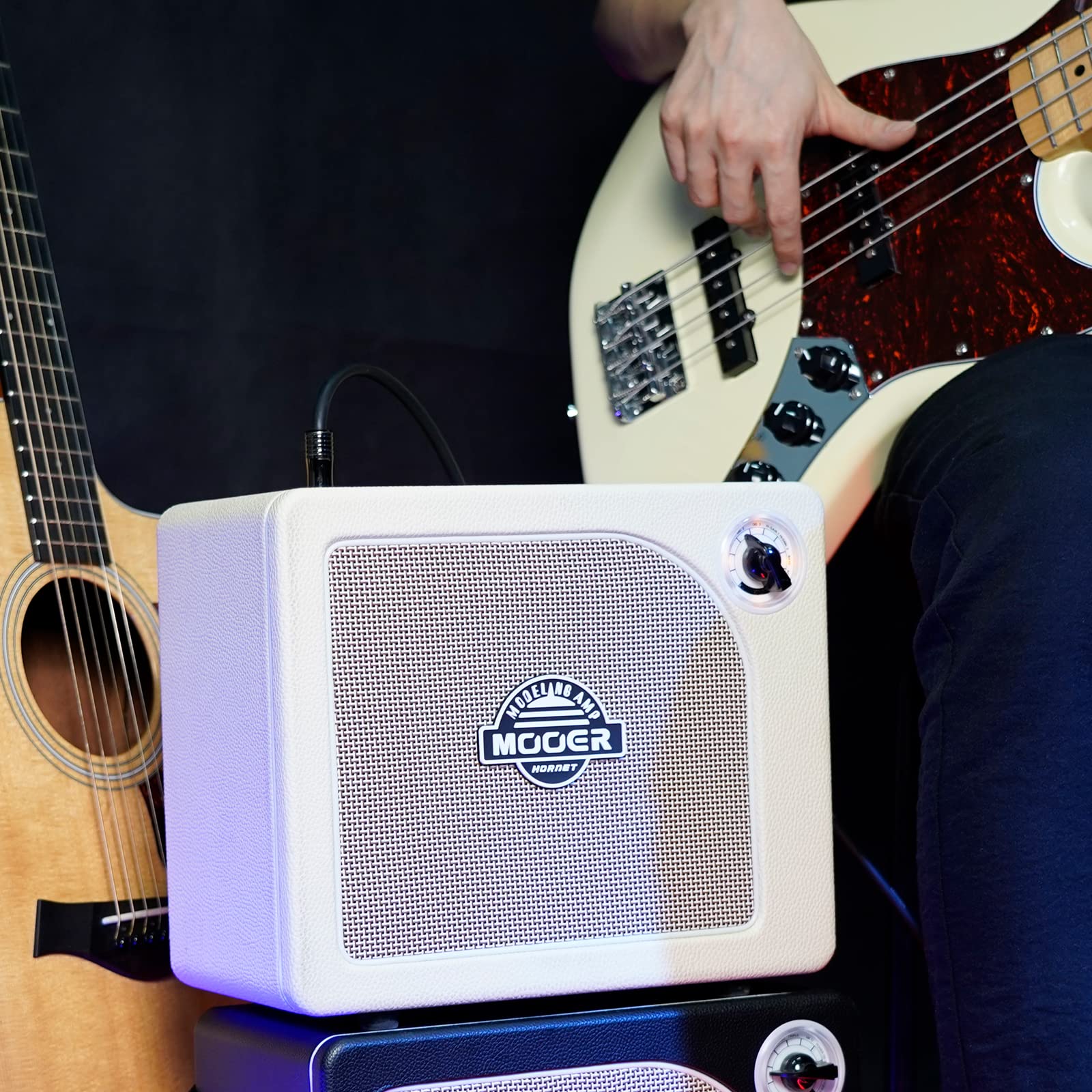 MOOER Hornet Black and White 15W Guitar Amplifier Combo - 9 Digital Amp Models for Electric Guitar & Bass | Perfect for Home Practice, Studio Recording & Live Performances
