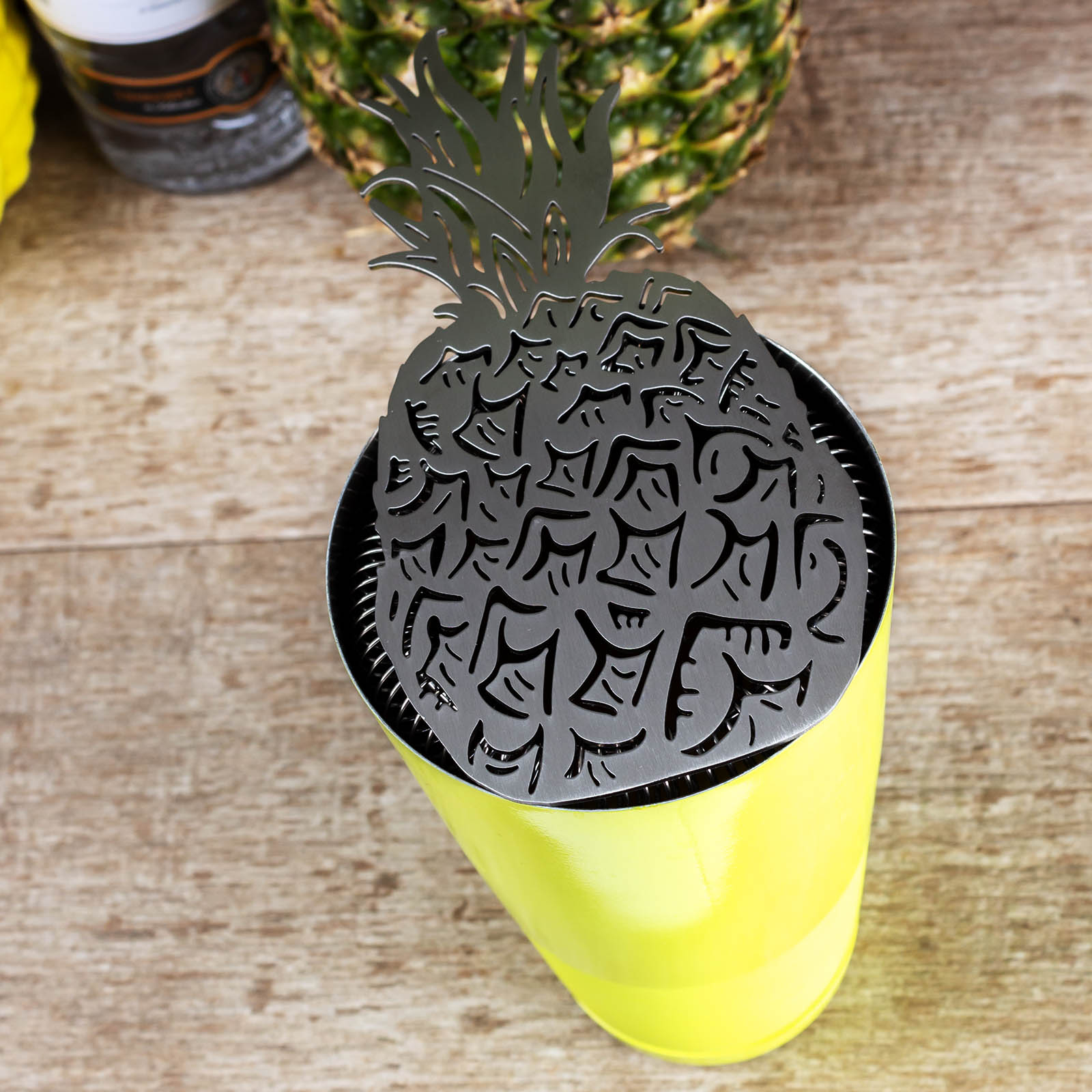 BarConic® Pineapple Strainer - Premium Stainless Steel Cocktail & Drink Filter for Bartending, Home Bars & Tropical Drink Making