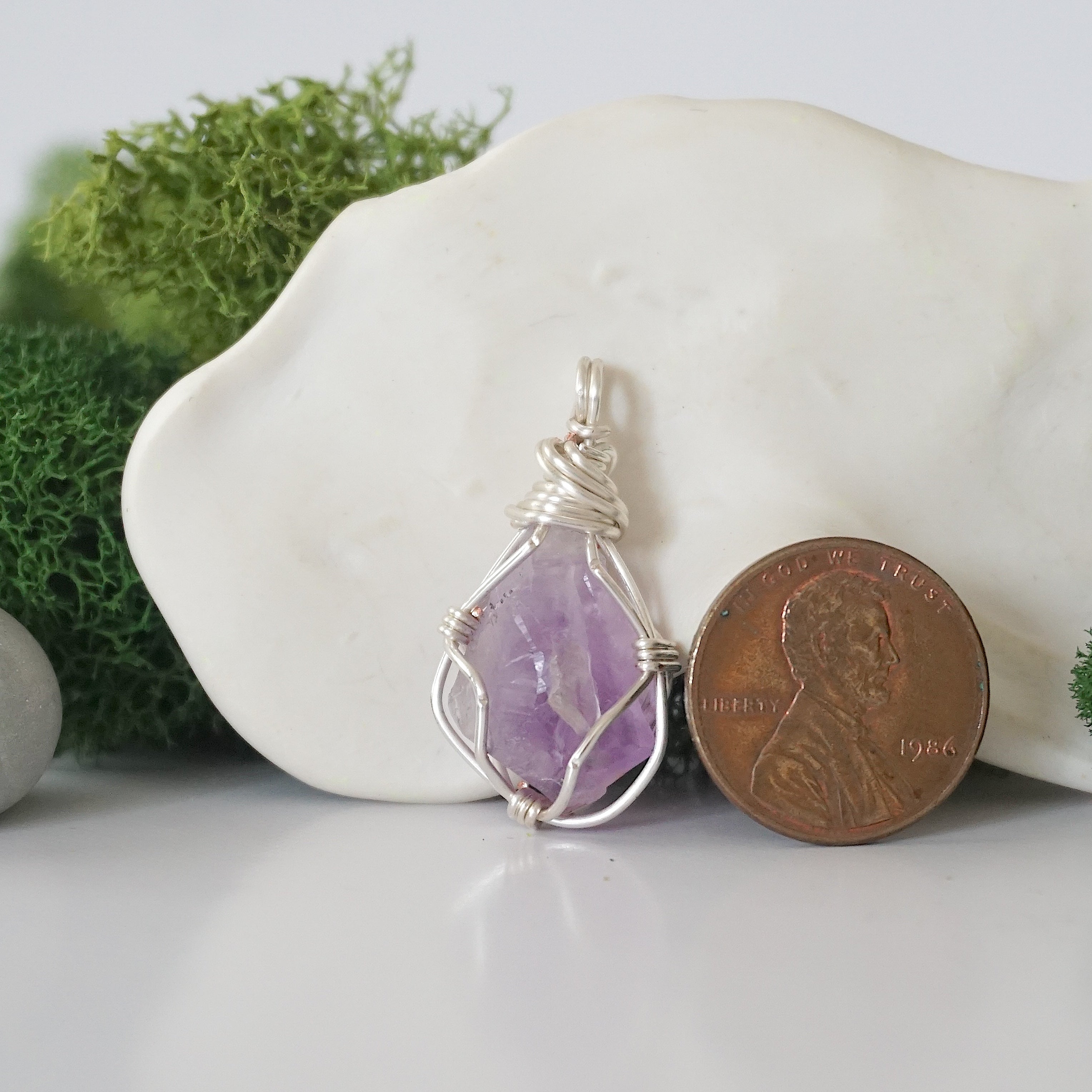 Amethyst Birthstone Necklace for Women - February Birthstone Jewelry - Elegant Crystal Pendant for Gifts, Anniversaries & Special Occasions