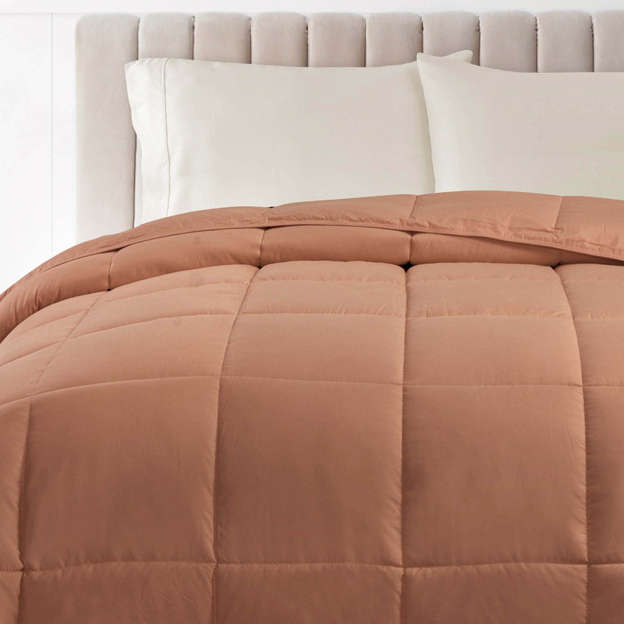 All-Season Reversible Down Alternative Comforter - Lightweight & Hypoallergenic Bedding for Year-Round Comfort - Perfect for Master Bedroom, Guest Room & Dorm Use