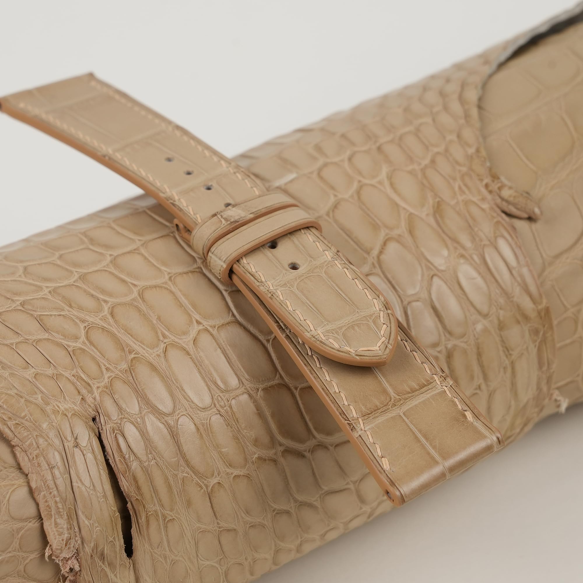 Genuine Alligator Leather Watch Bands for Men & Women - Handmade Quick Release Watch Straps 16mm-24mm - Premium Leather Watch Accessories for Apple Watch, Rolex & More - Perfect for Business, Casual & Formal Occasions (Beige)