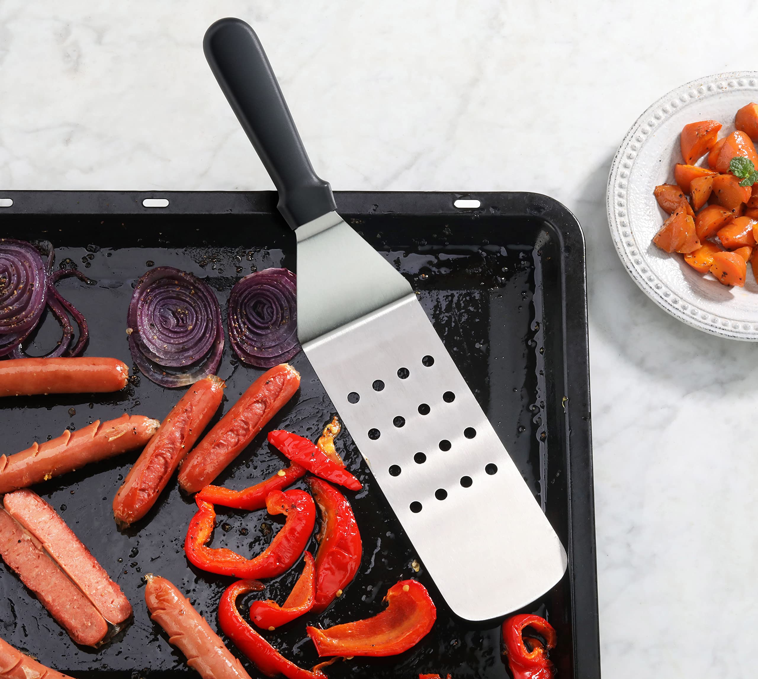 New Star Foodservice 38385 Black 14.5-Inch Perforated Plastic Handle Flexible Grill Turner Spatula for BBQ, Grilling, Flipping Burgers & Pancakes