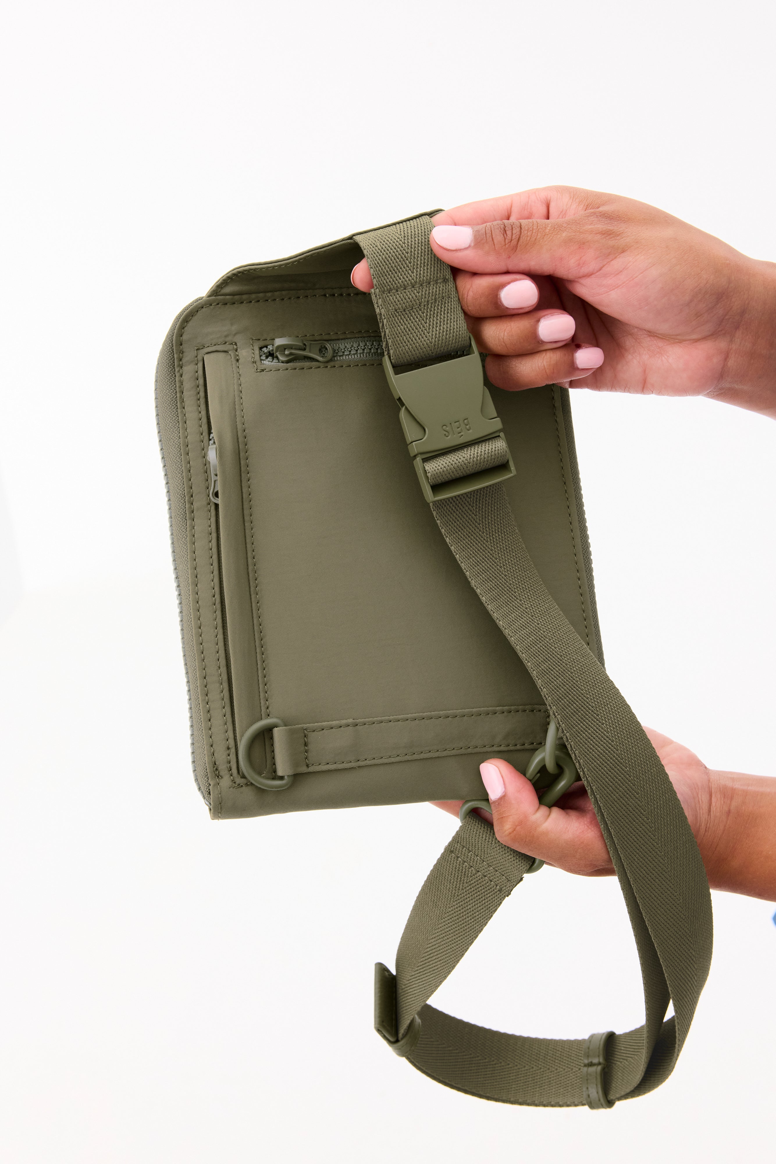 Premium Olive Green Sport Sling Bag - Lightweight & Durable Crossbody Bag for Running, Hiking, Gym & Outdoor Activities | Hands-Free Convenience for Workouts & Travel